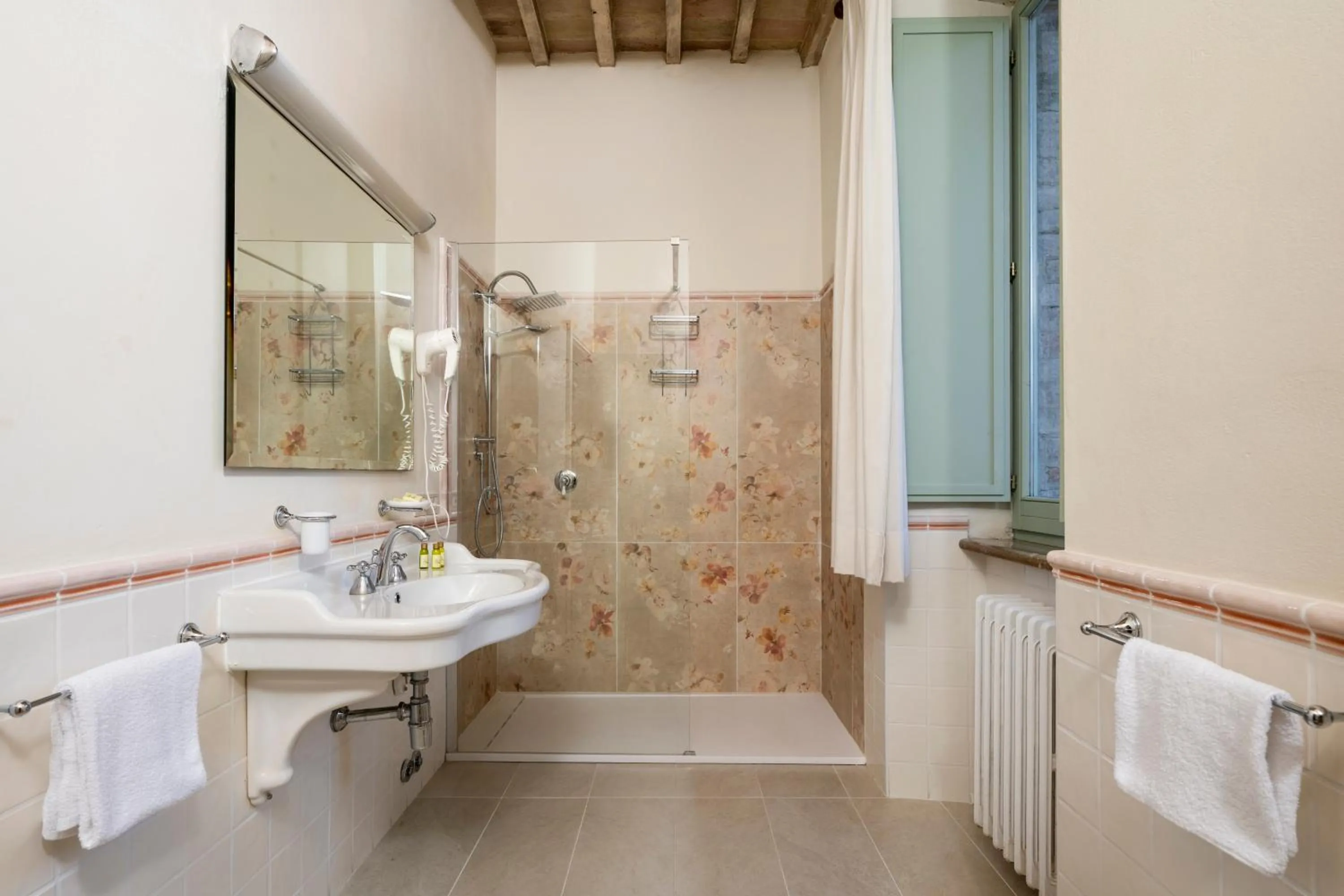 Shower in Relais Parco Dei Cavalieri Assisi