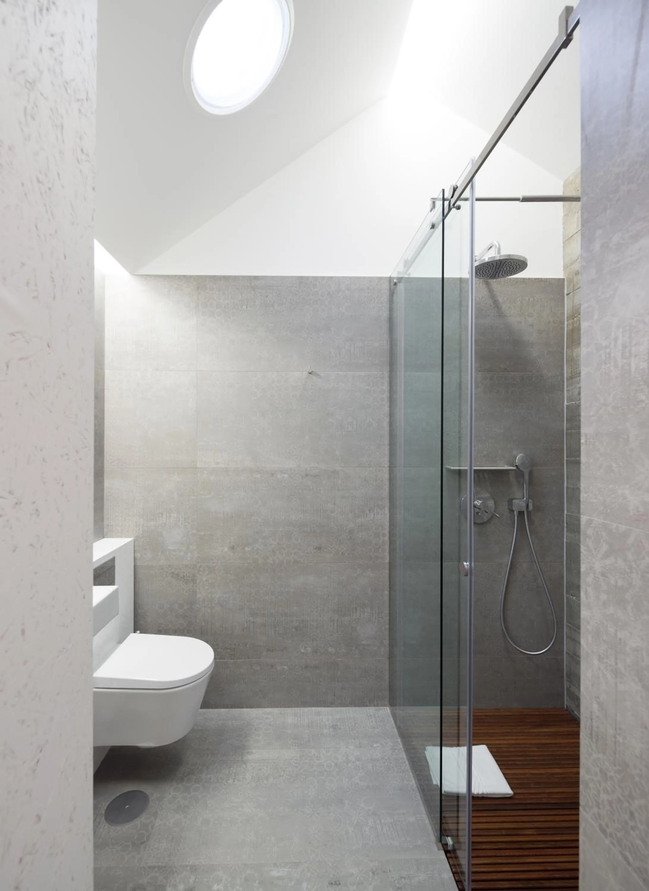 Bathroom in 7 Gaia Roaster Apartments