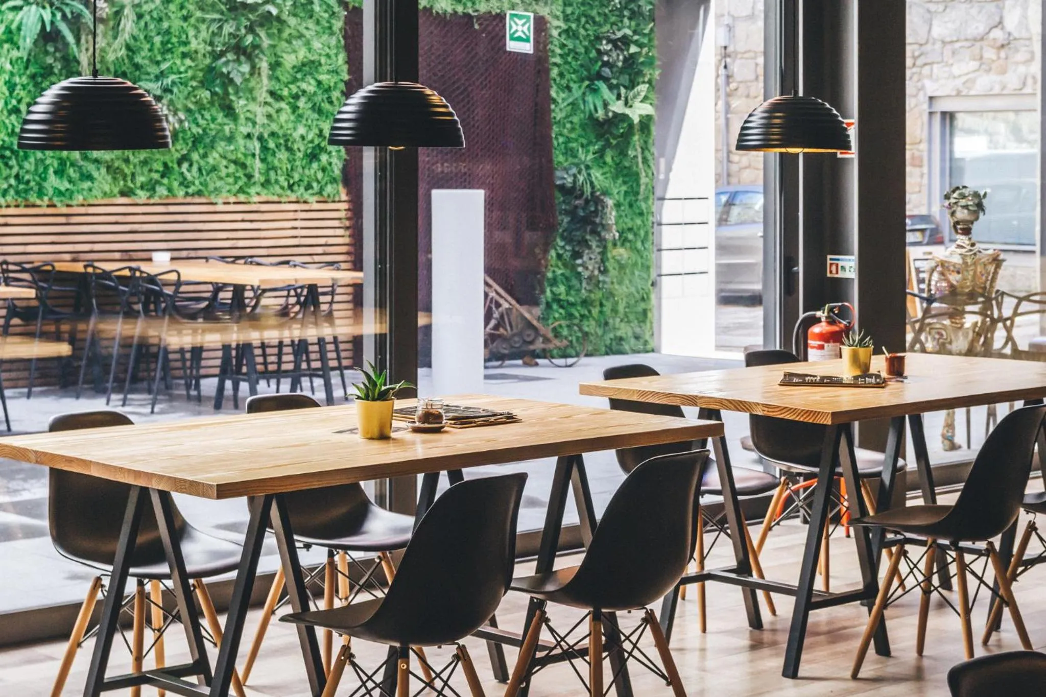 Restaurant/places to eat in 7 Gaia Roaster Apartments