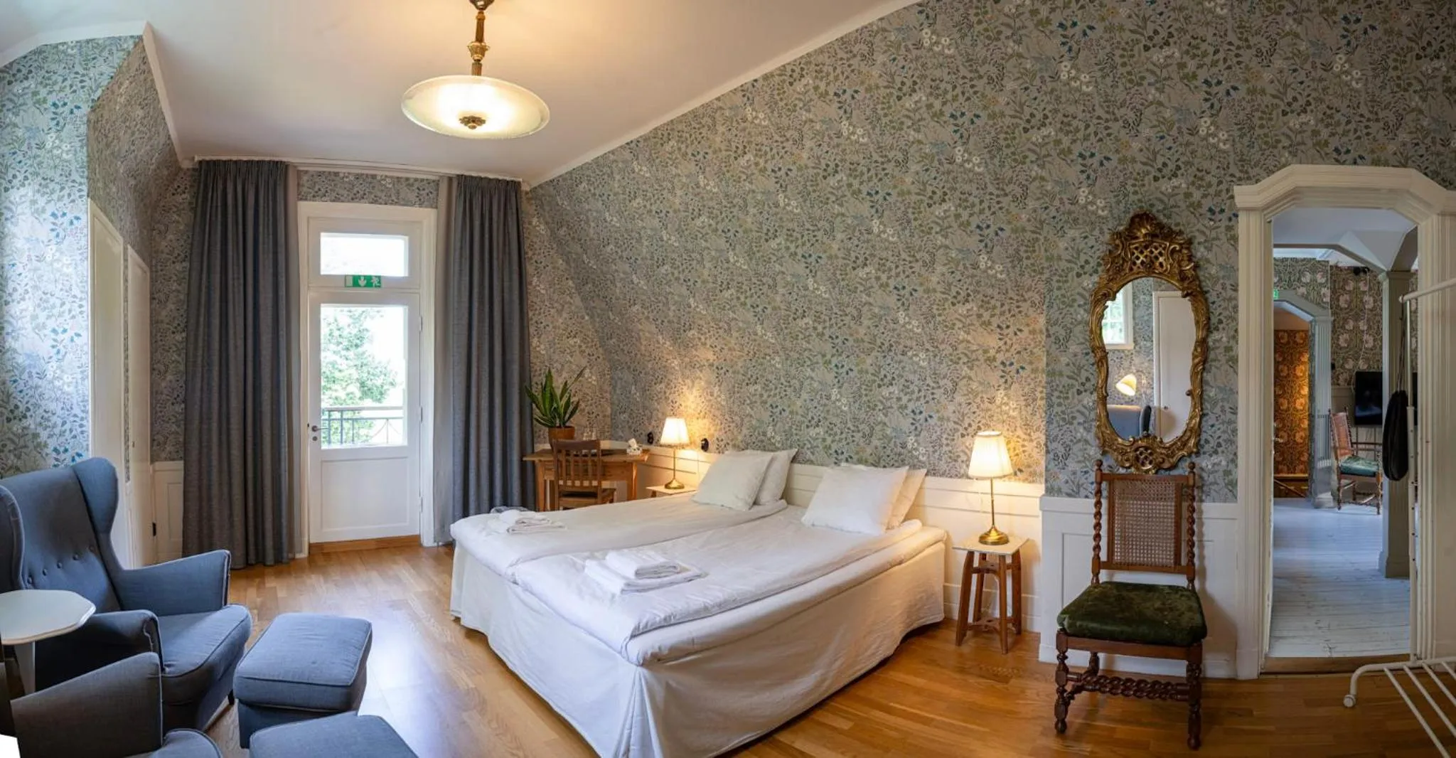 Property building, Bed in Villa Gransholm