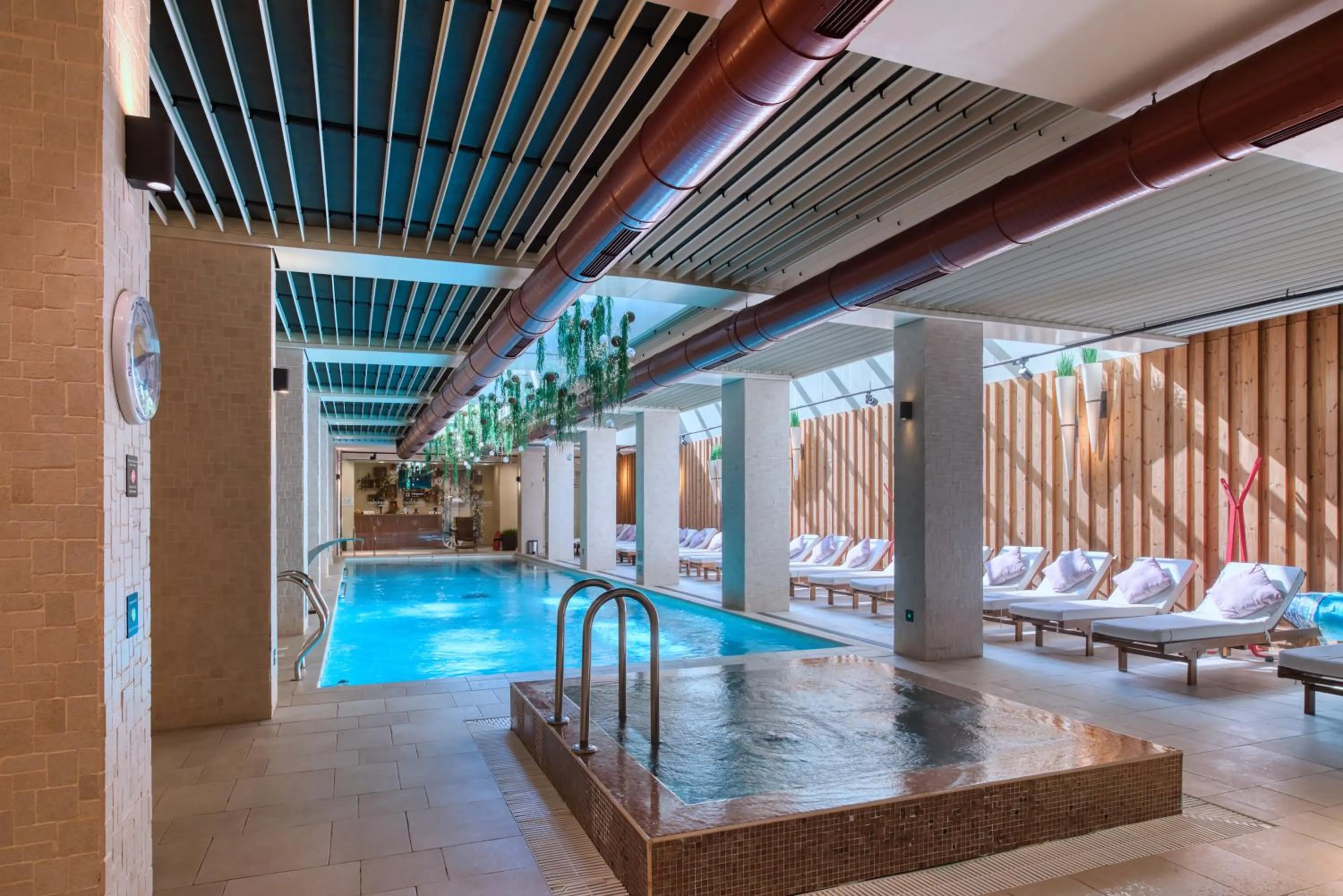 Pool view in Lucky Bansko Aparthotel SPA & Relax