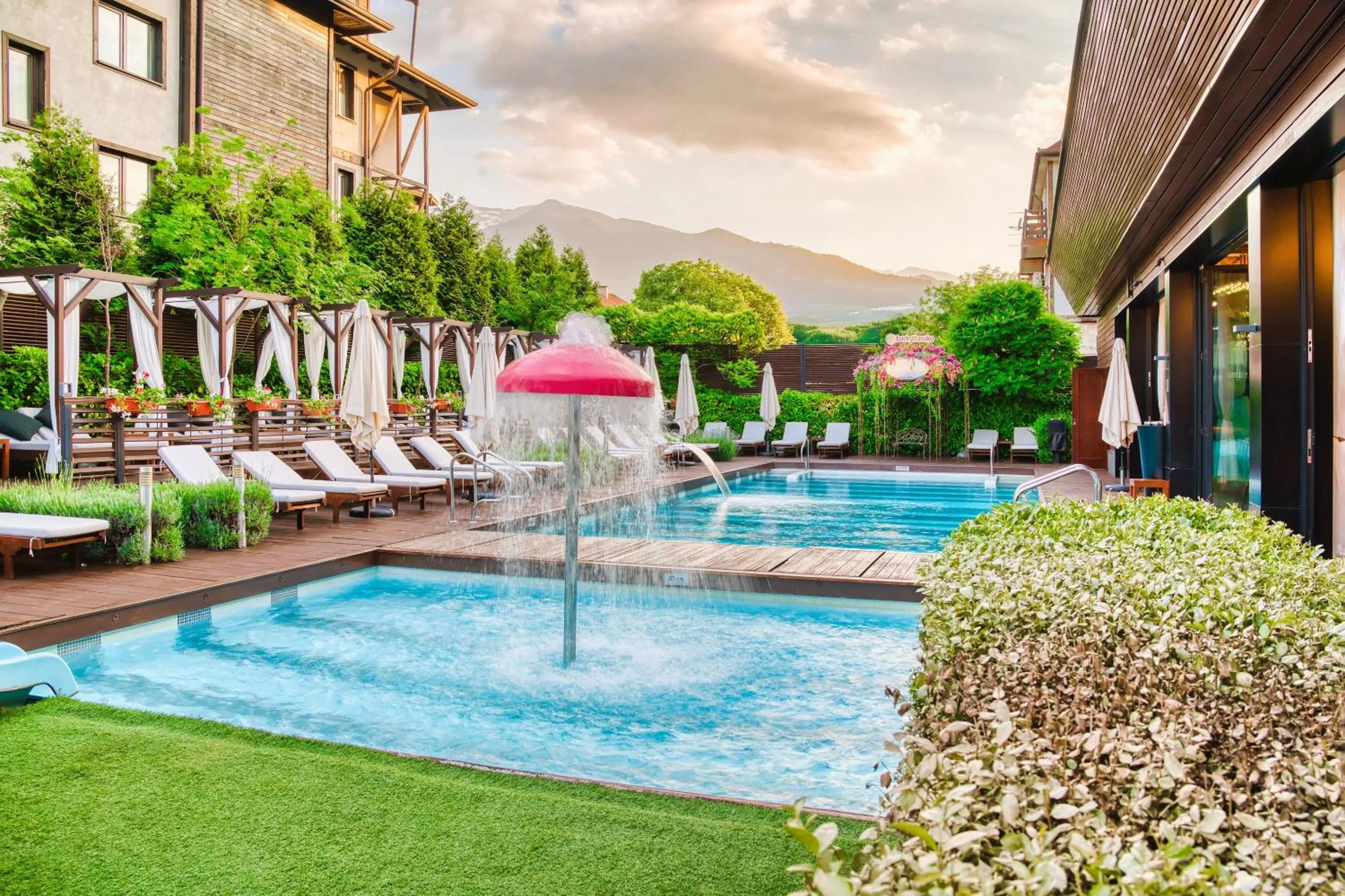 Swimming pool in Lucky Bansko Aparthotel SPA & Relax