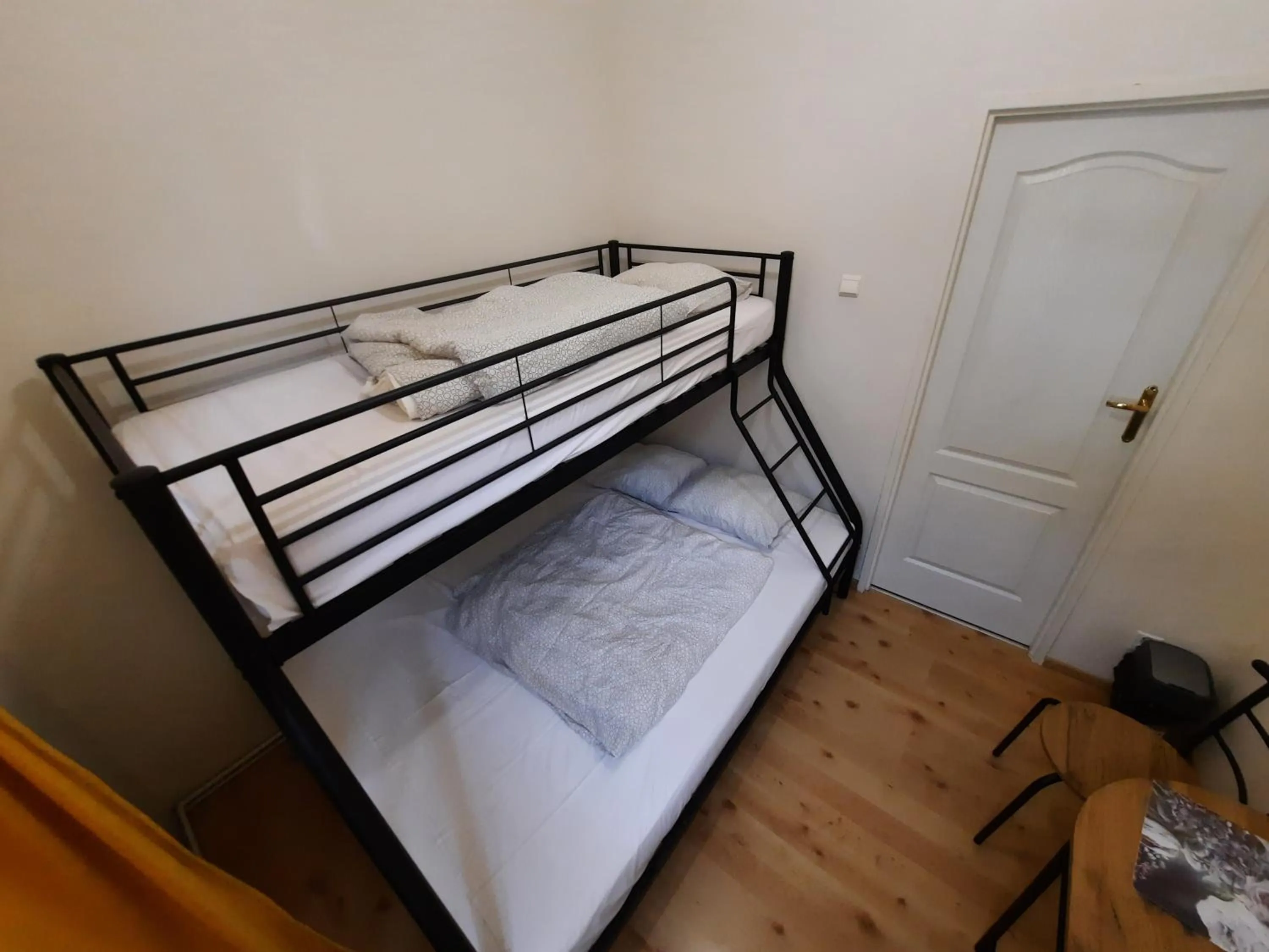 bunk bed, Bed in Lorf Hostel&Coffee