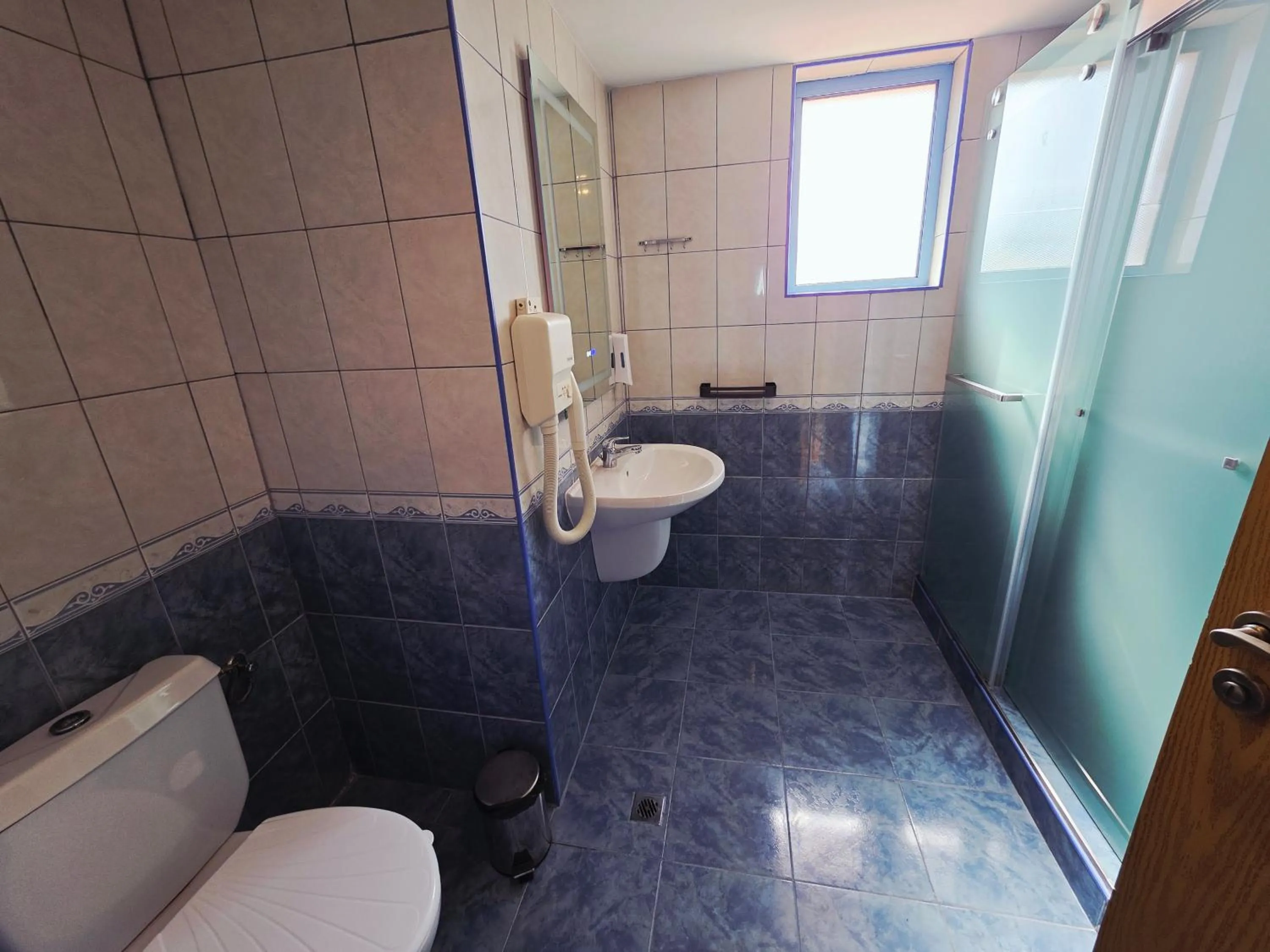 Shower in Bora Bora Hotel