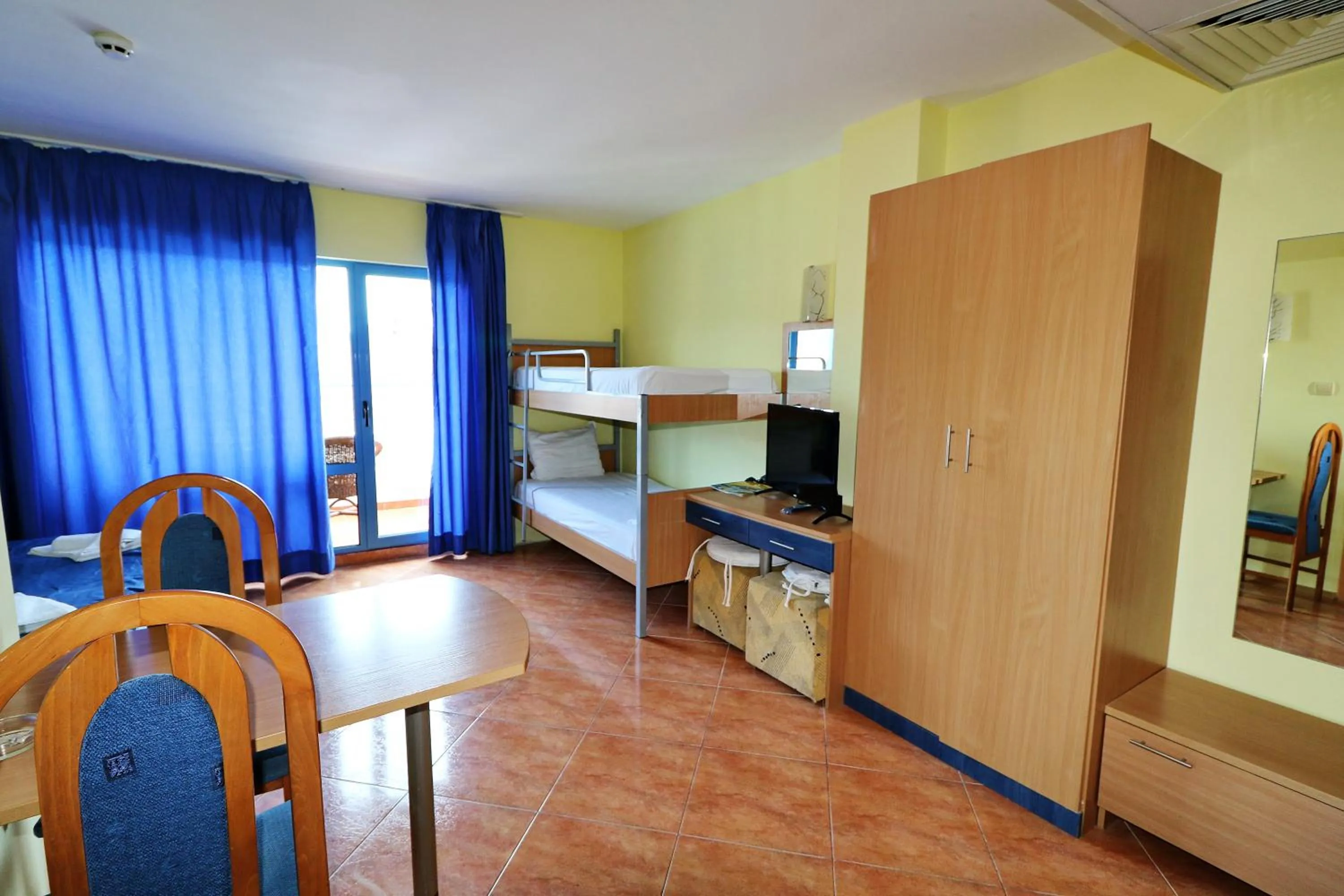 TV and multimedia in Bora Bora Hotel