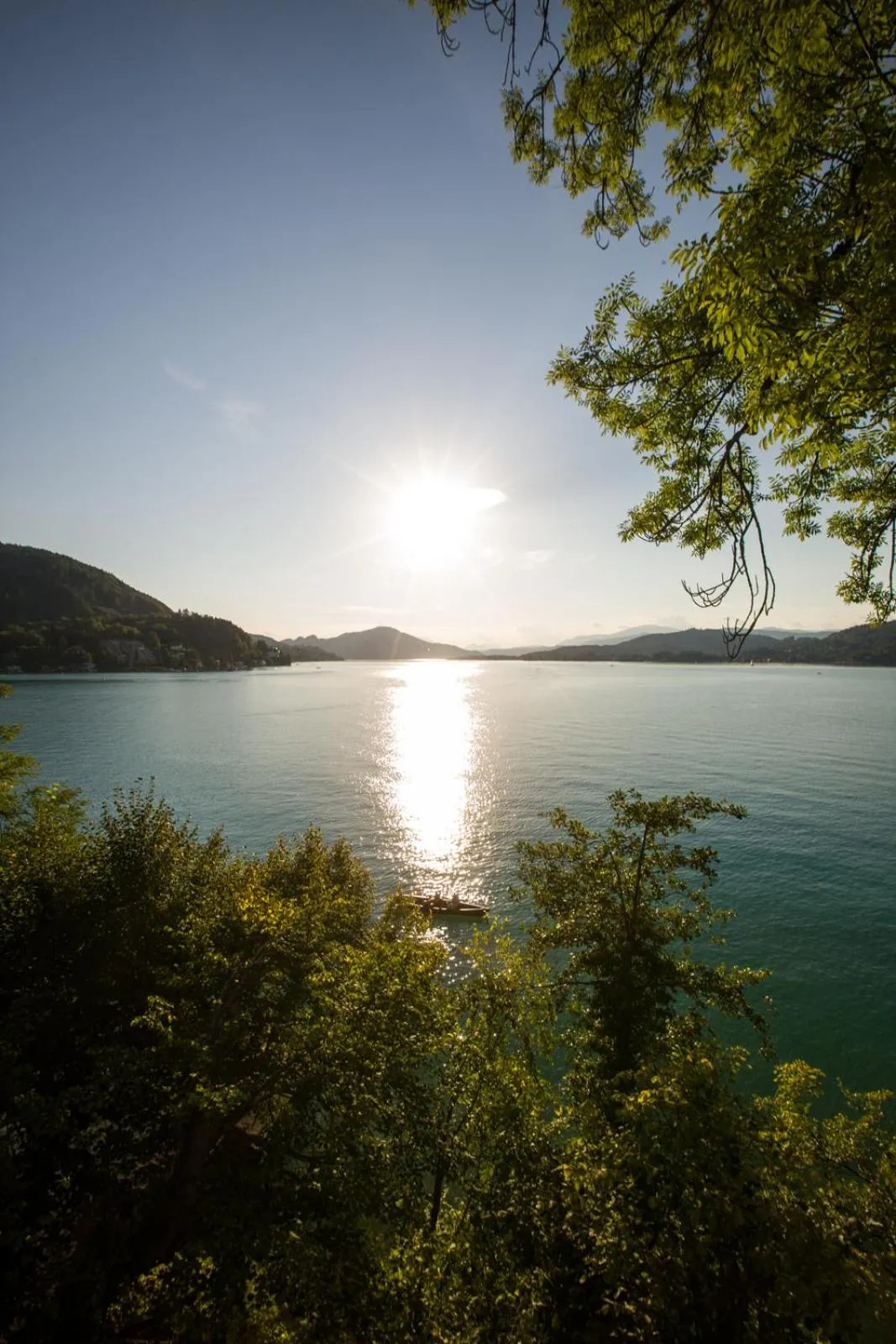 Lake view in Boutiquehotel Caravella Velden by S4Y