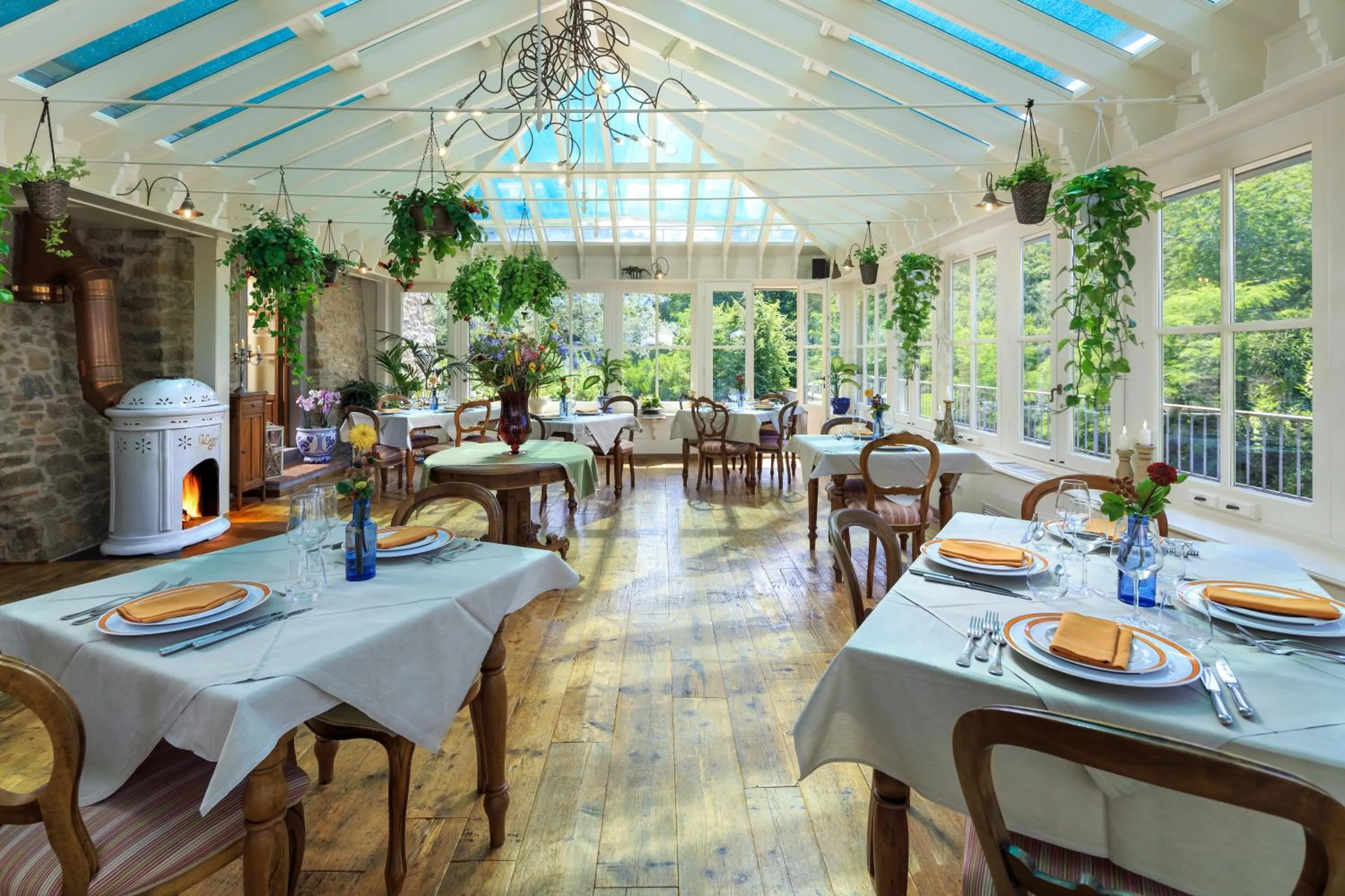 Restaurant/places to eat in Le Lappe