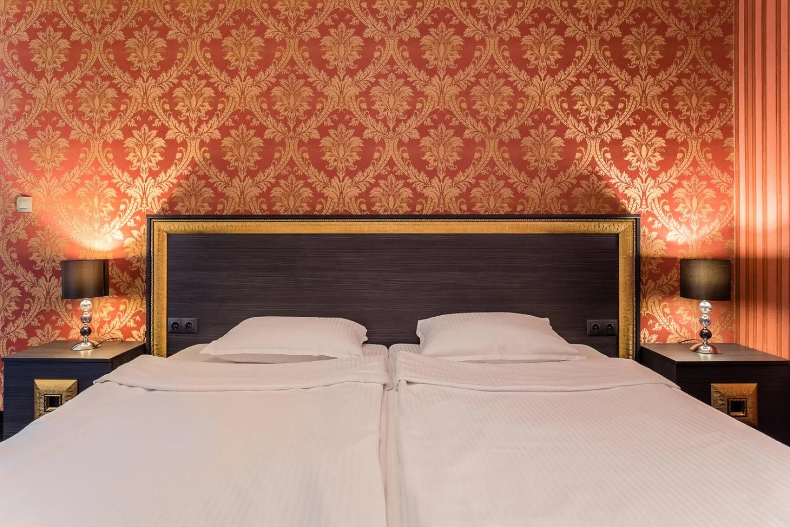 Bedroom, Bed in Hotel Elegance