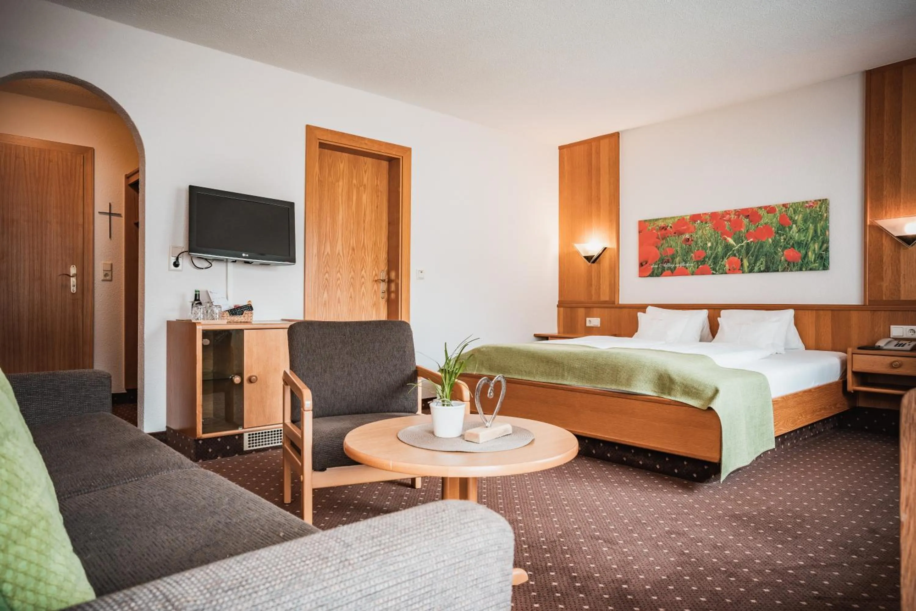 Photo of the whole room, Bed in Hotel Garni Romantika