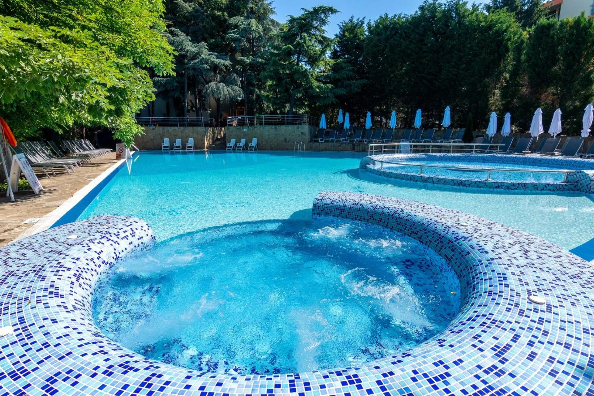 Hot Tub in Hotel Excelsior - All Inclusive