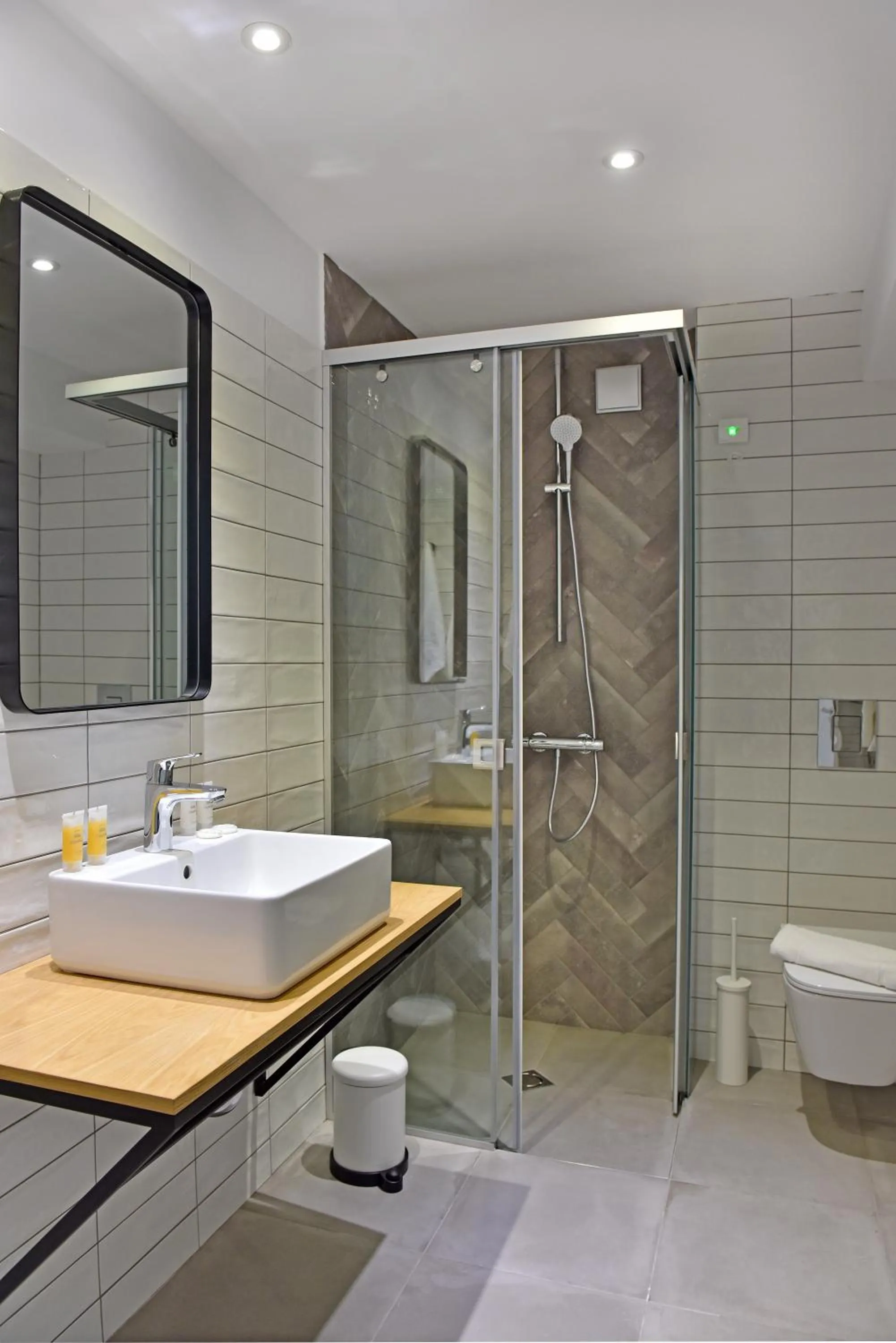 Shower in Hotel Excelsior - All Inclusive