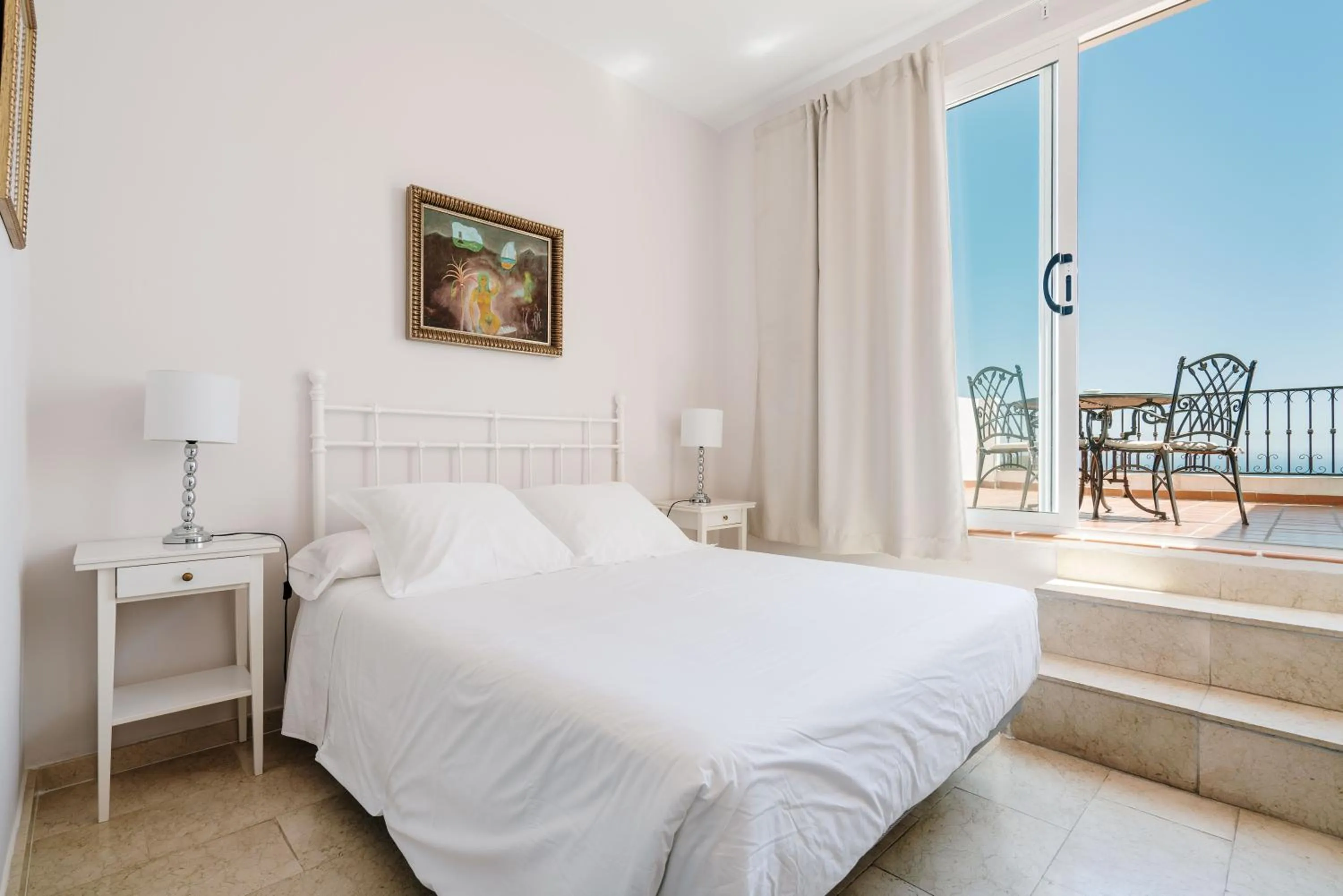 Balcony/Terrace, Bed in Boutique Hotel Mamabels