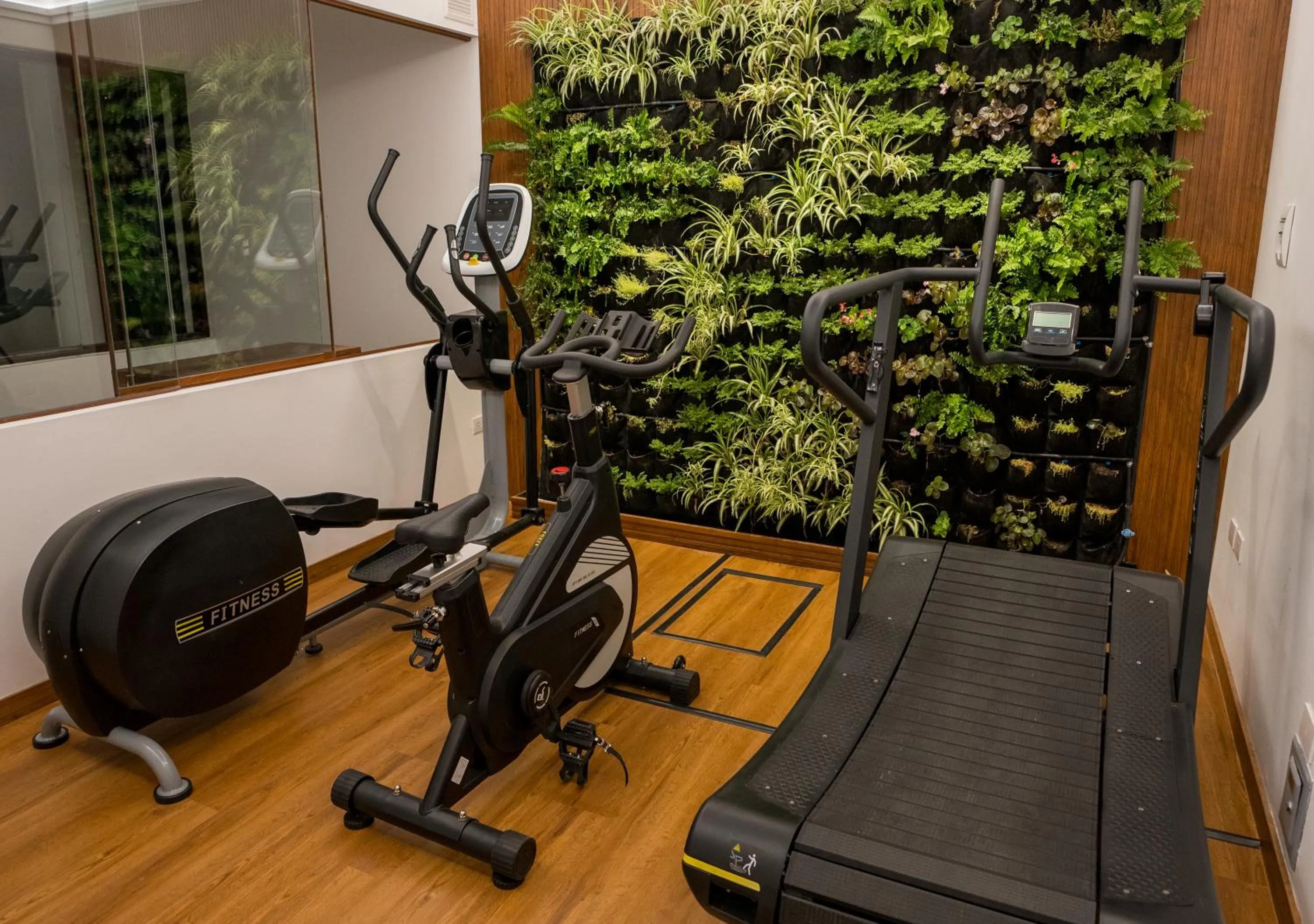 Fitness centre/facilities in El LAGO HOTEL by Luoxo