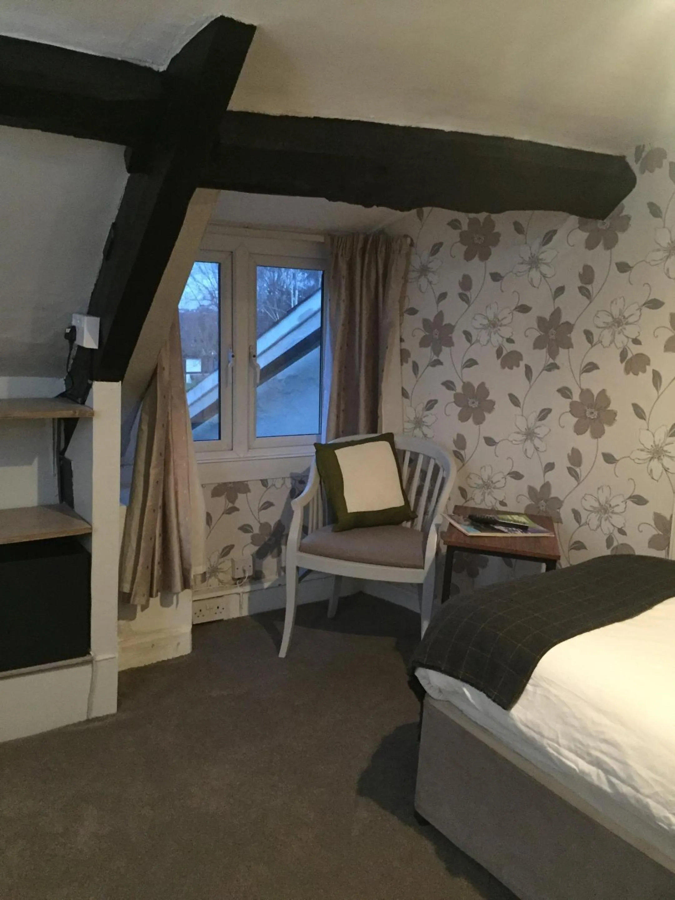 Bedroom, Bed in Castle Lodge Wilton