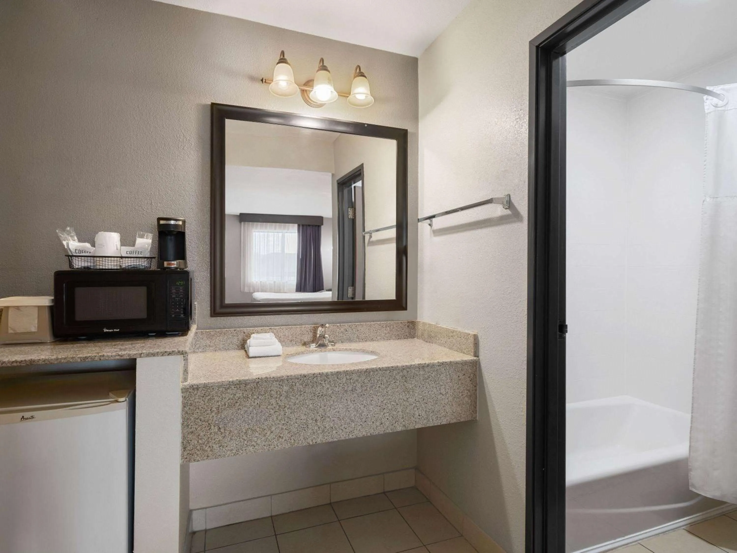 TV and multimedia in Travelodge by Wyndham Tucson AZ