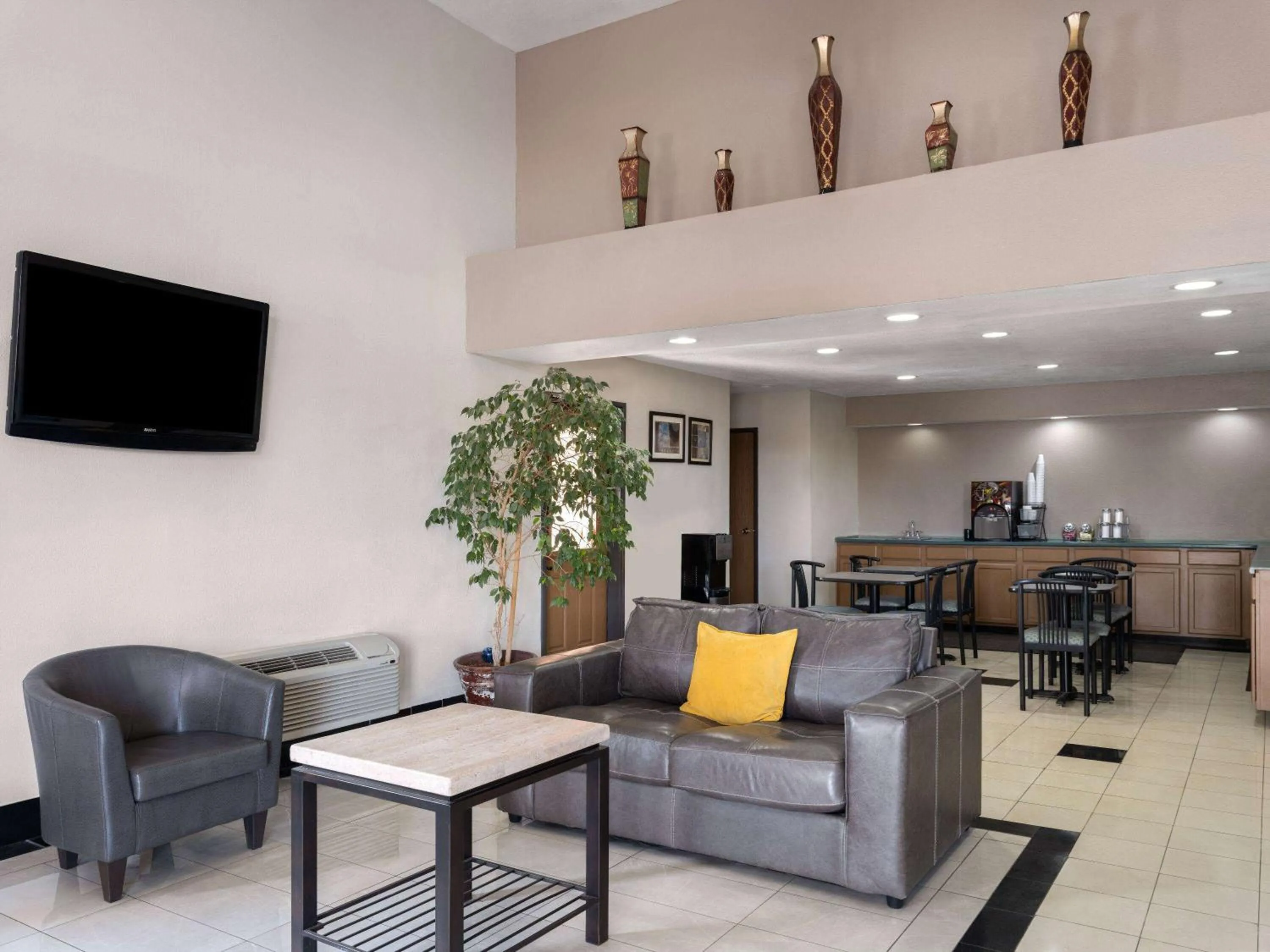 Lobby or reception in Travelodge by Wyndham Tucson AZ