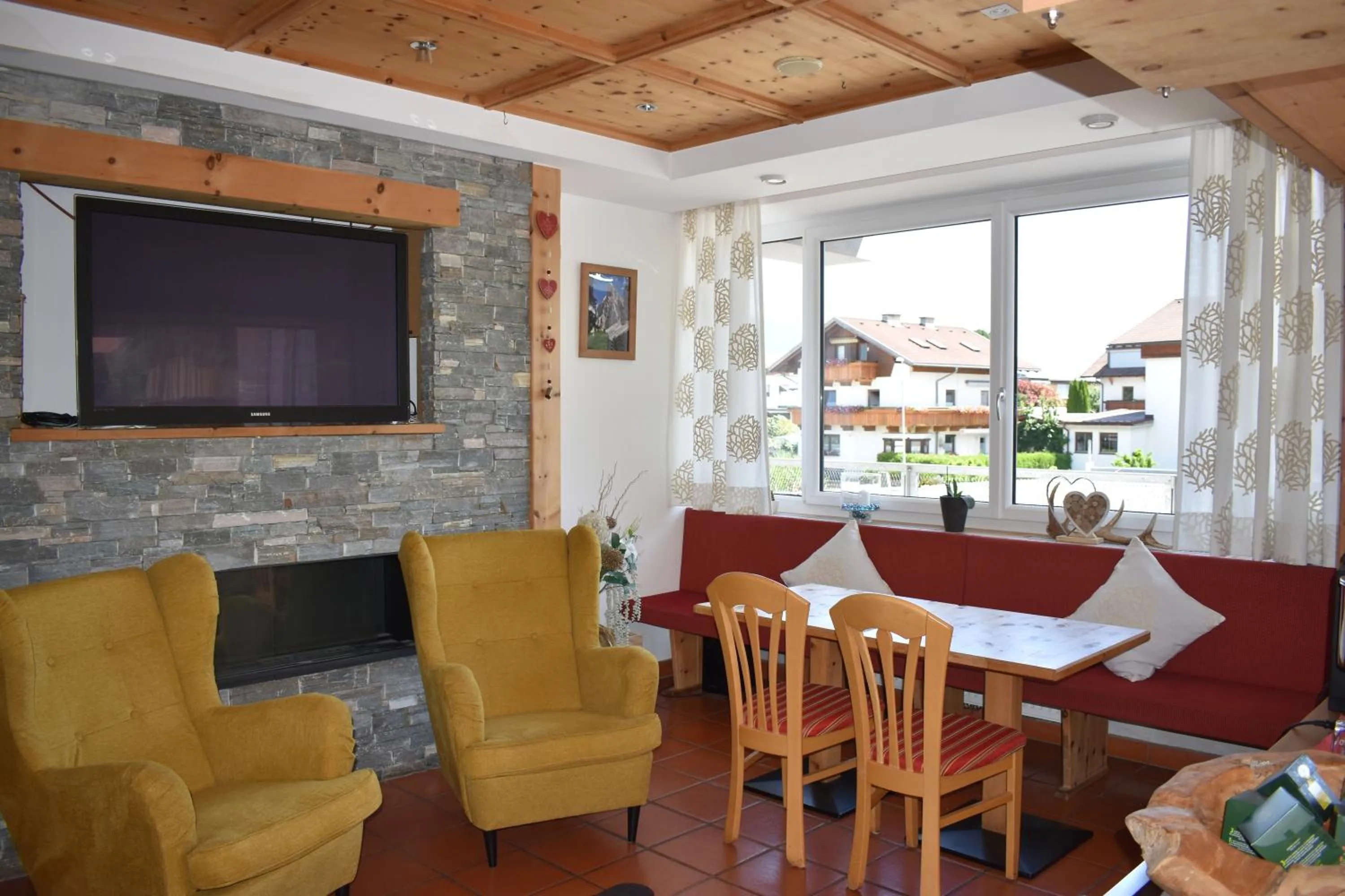 TV and multimedia in Hotel Kleißl