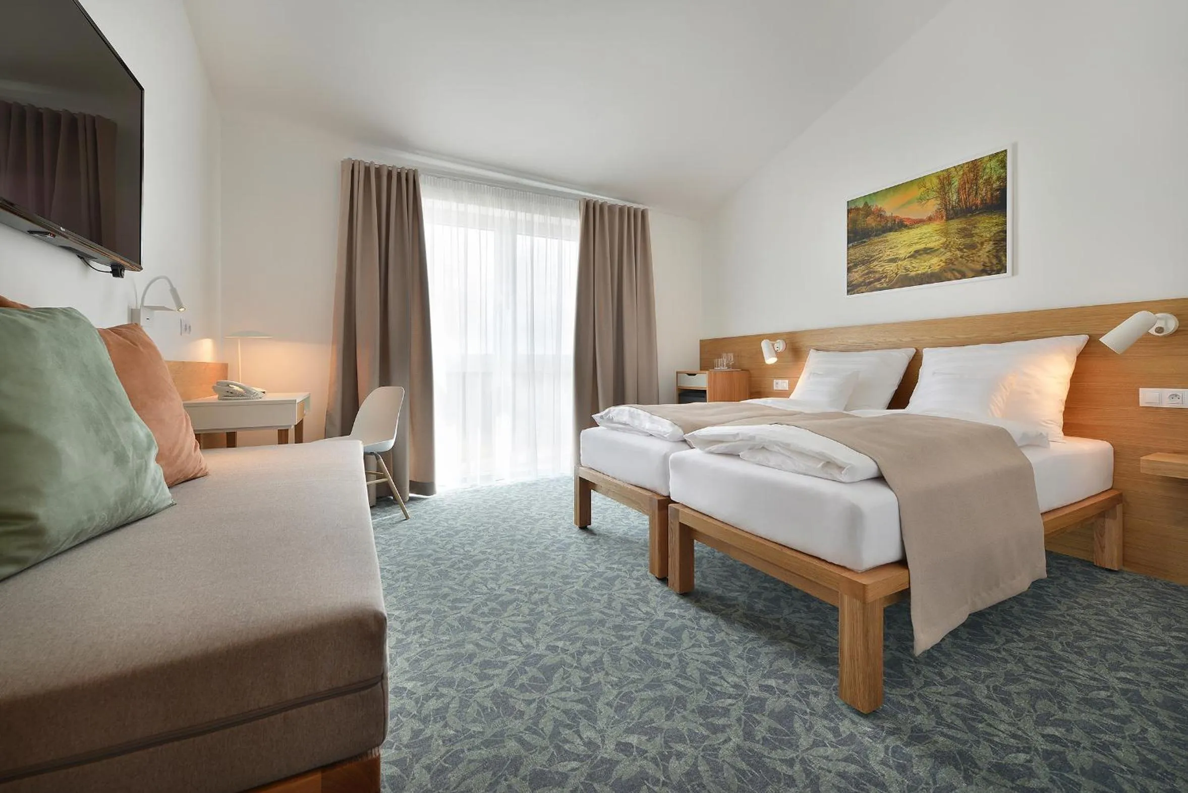 Photo of the whole room, Bed in Wellness Hotel Happy Star