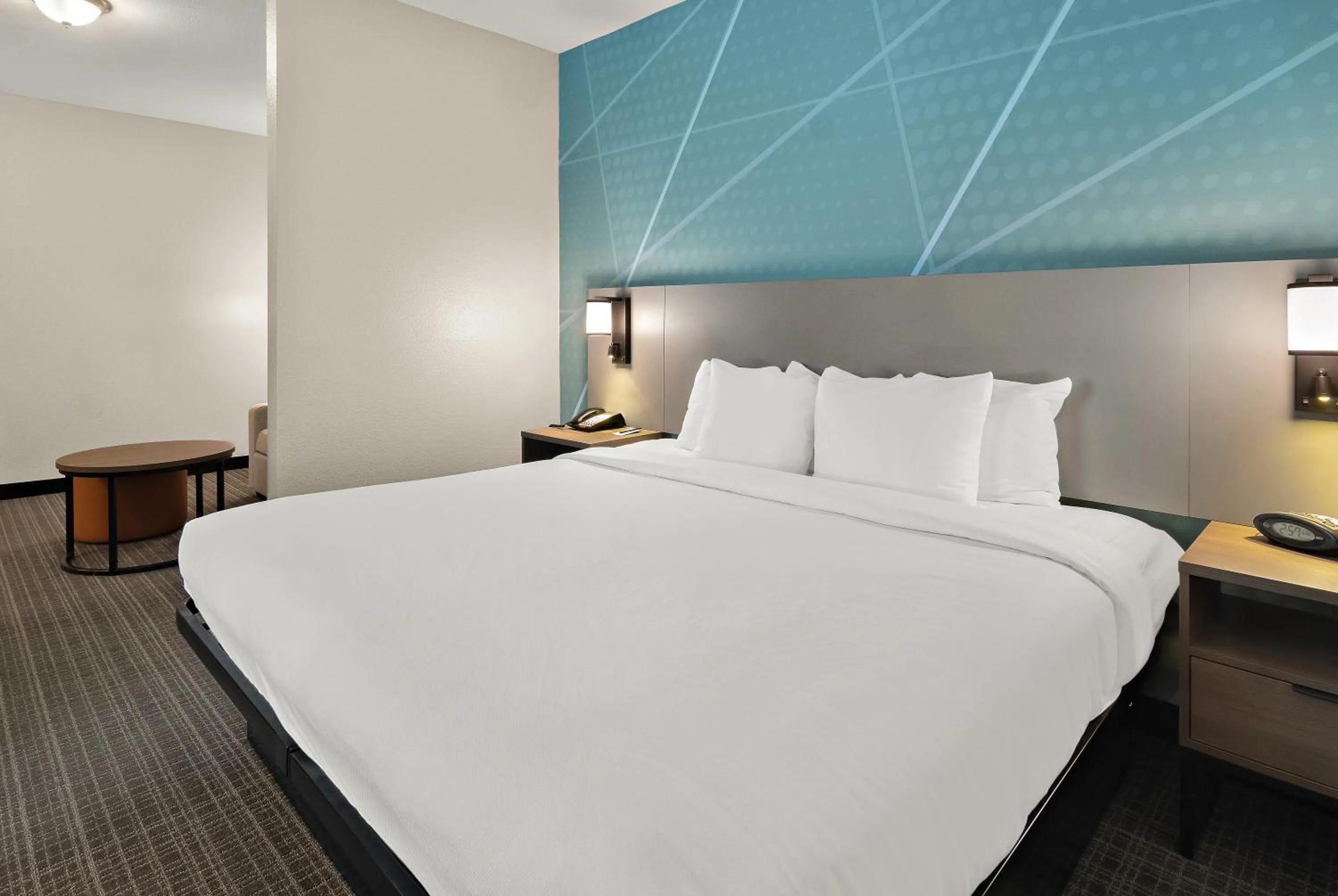 Bed in Comfort Suites Fort Worth North Fossil Creek