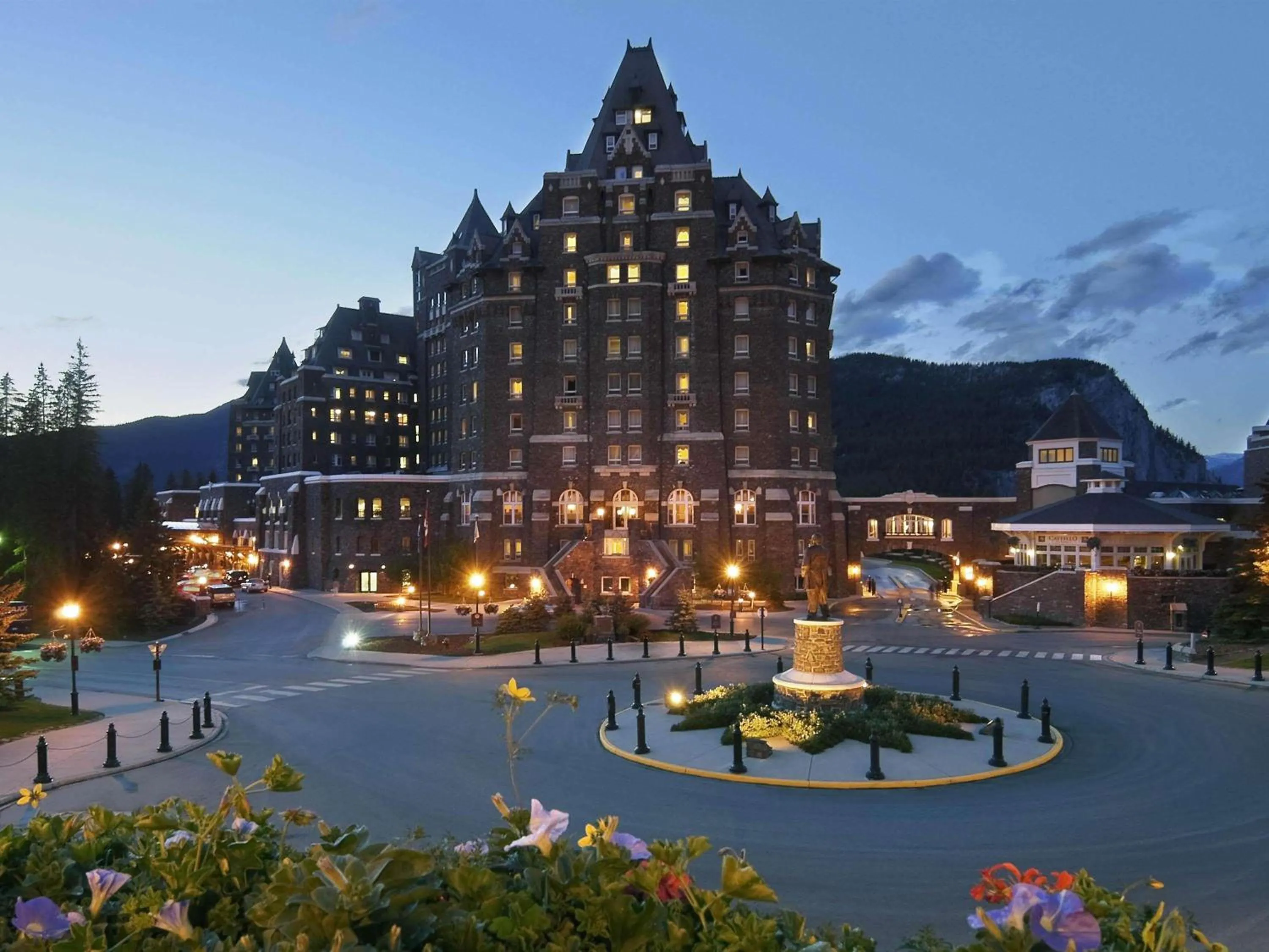 Property building in Fairmont Banff Springs