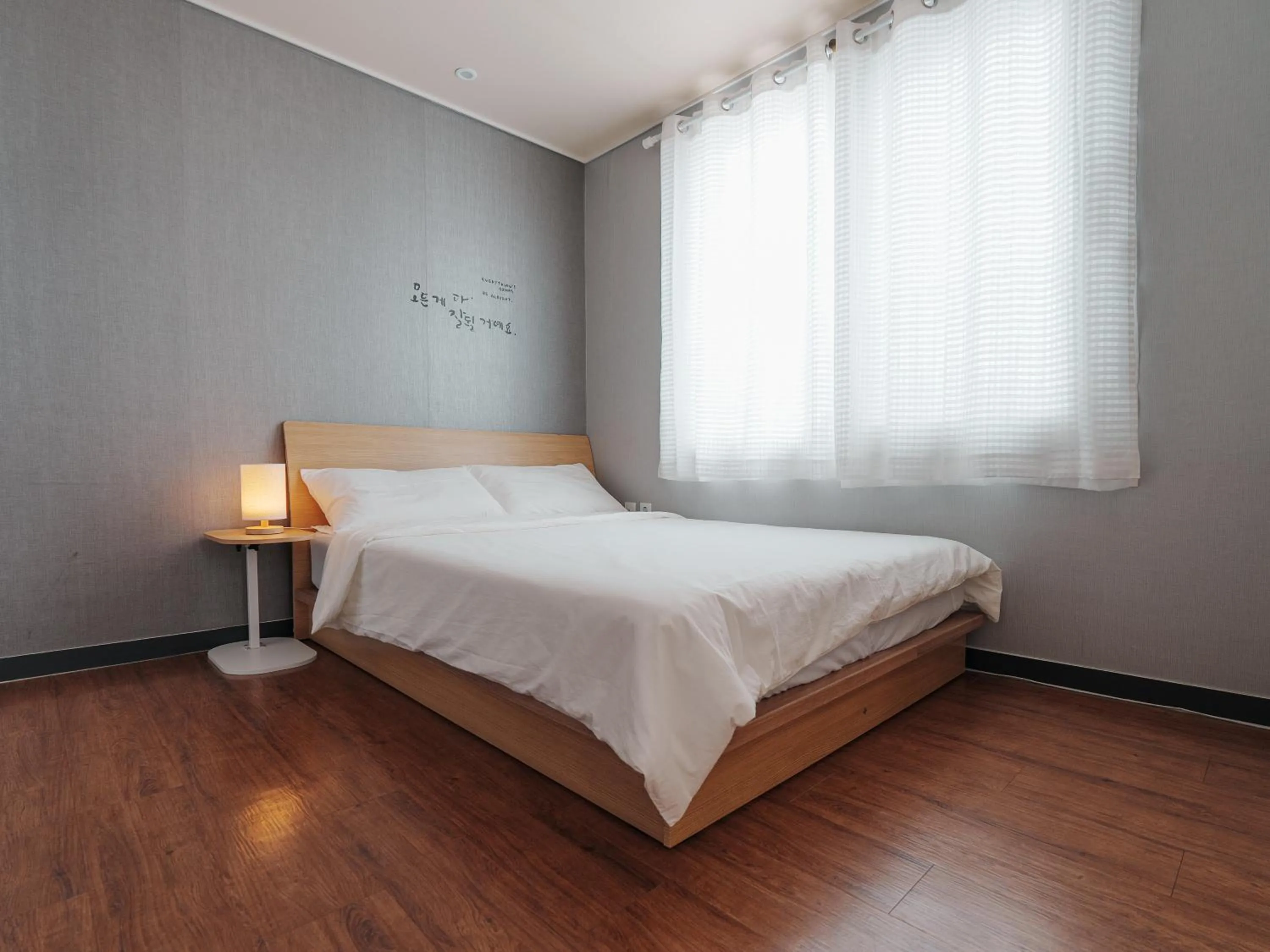 Bedroom, Bed in 인천공항 게스트하우스 레인부츠