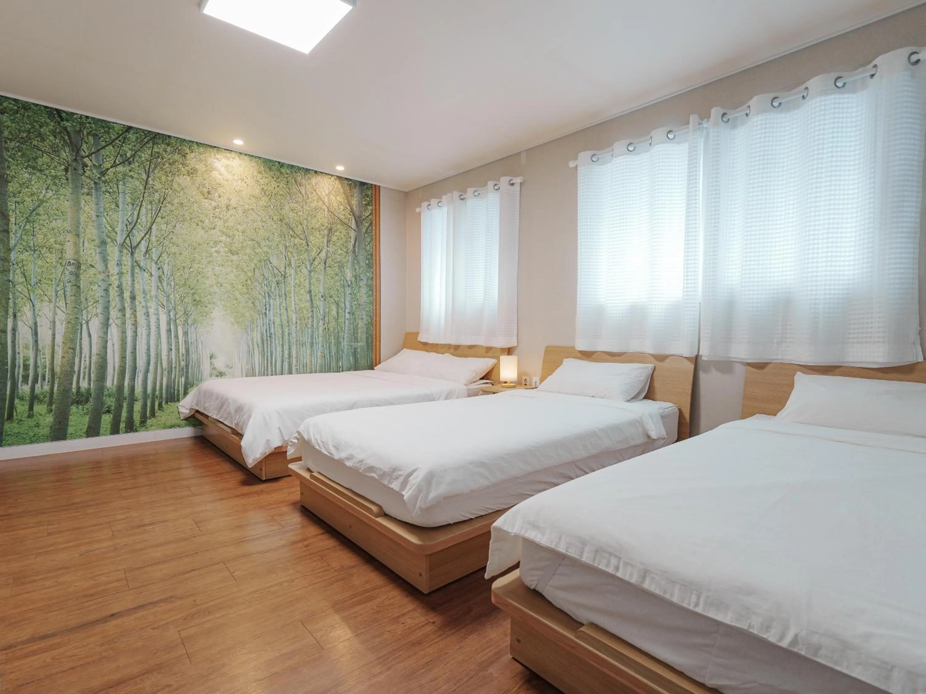 Bedroom, Bed in 인천공항 게스트하우스 레인부츠