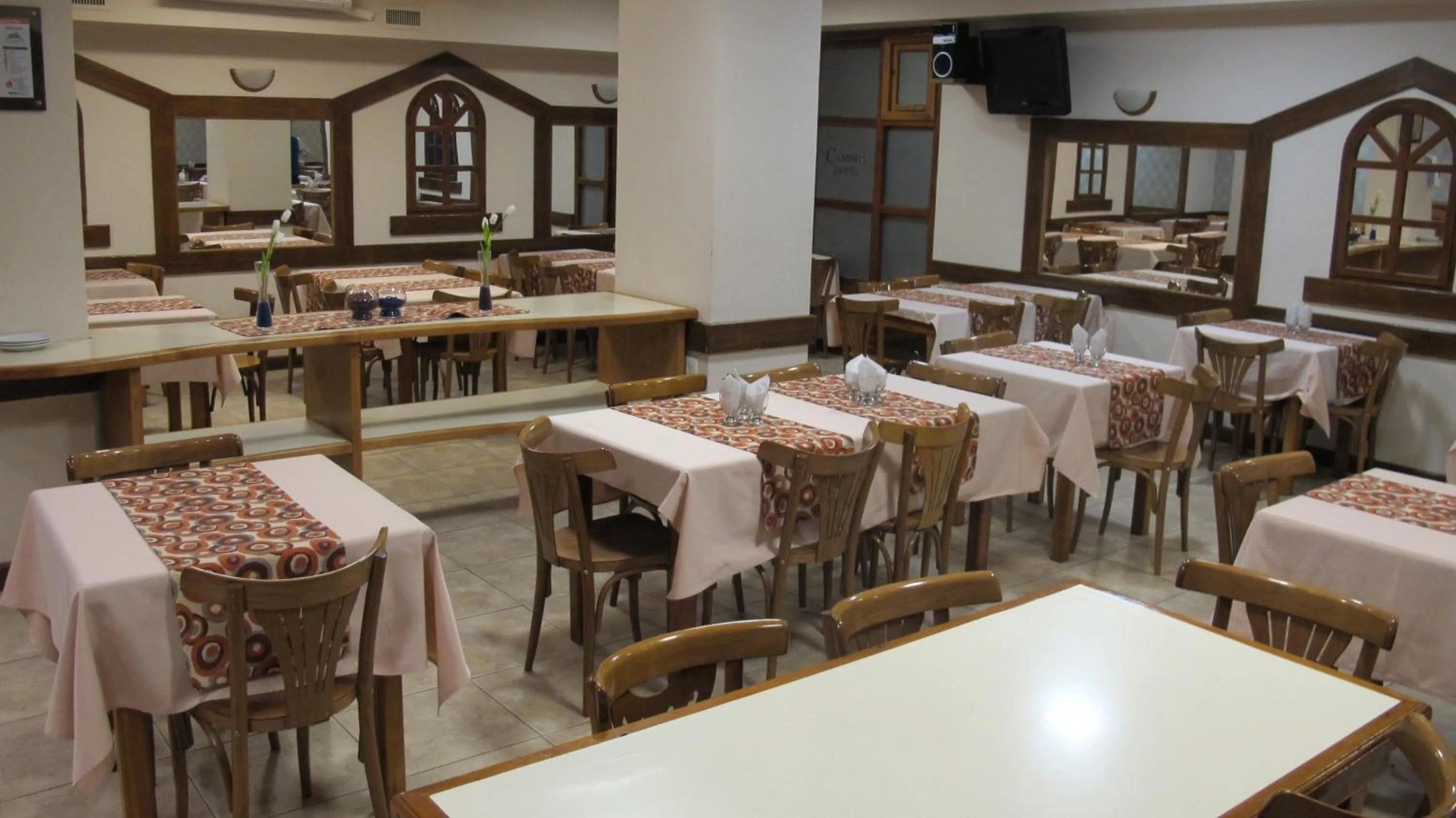 Restaurant/places to eat in Cambria