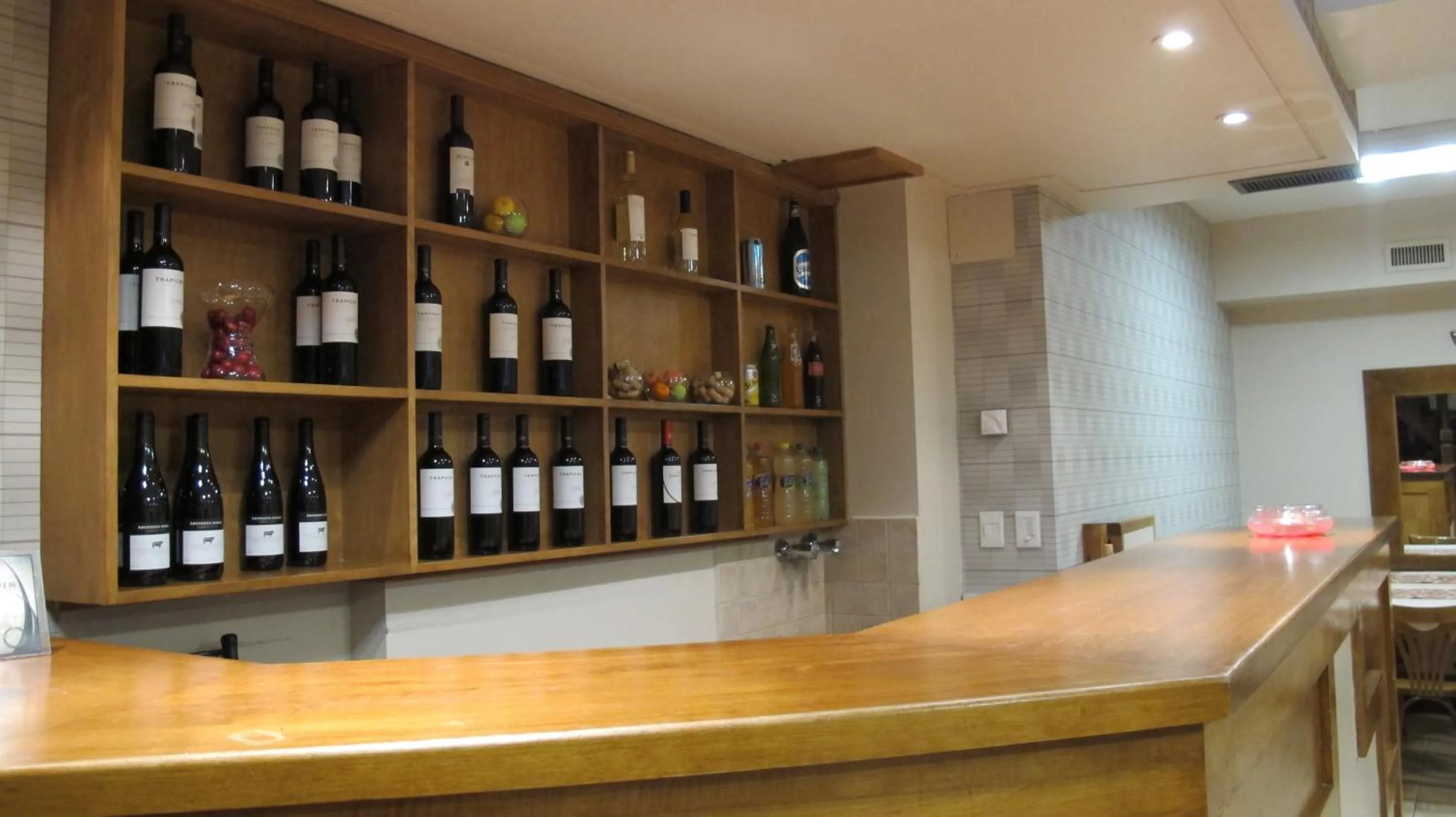 Lounge or bar in Cambria