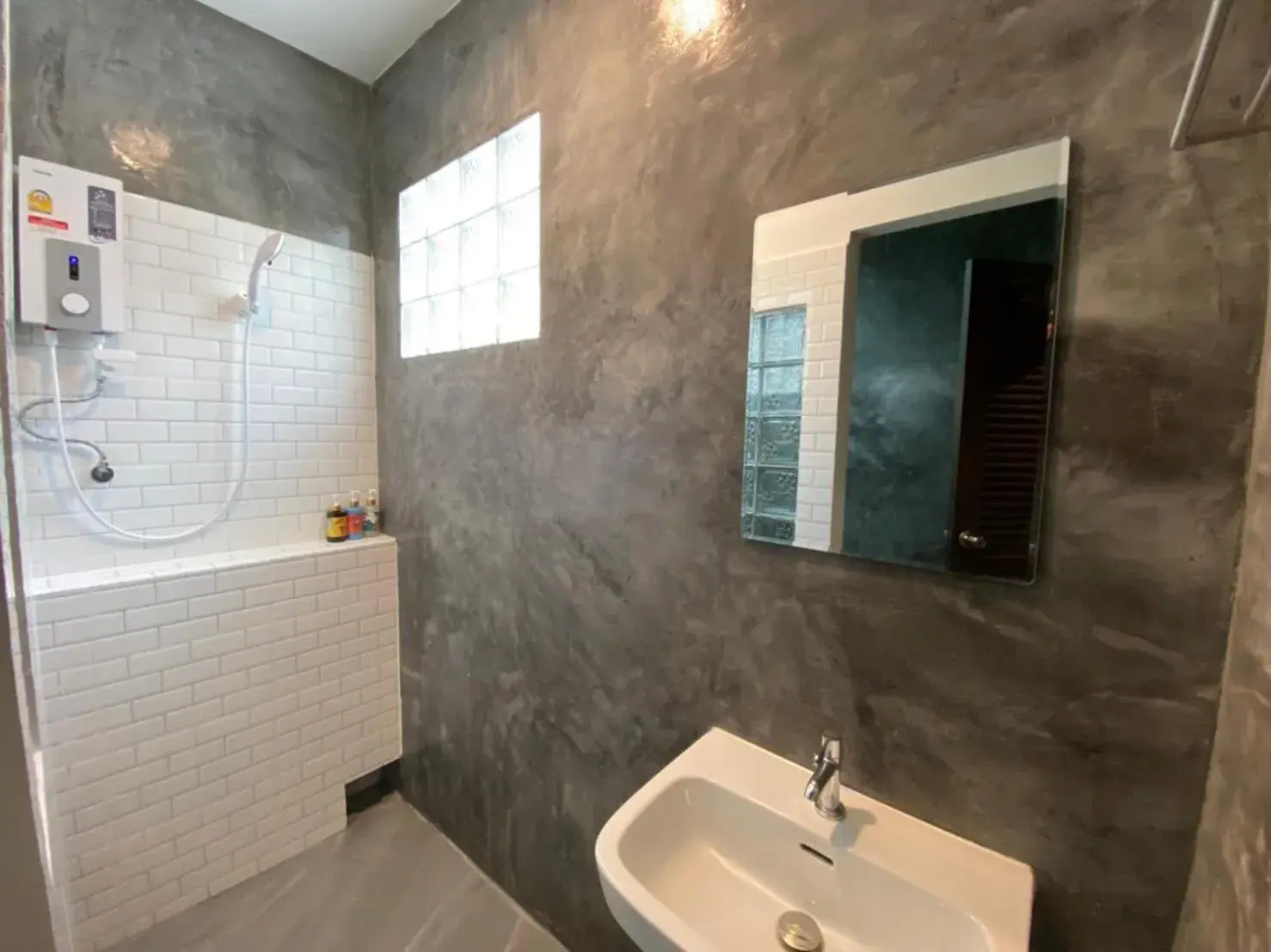 Deluxe Double Room in Doithinnan Resort Deluxe Double Room in Doithinnan Resort