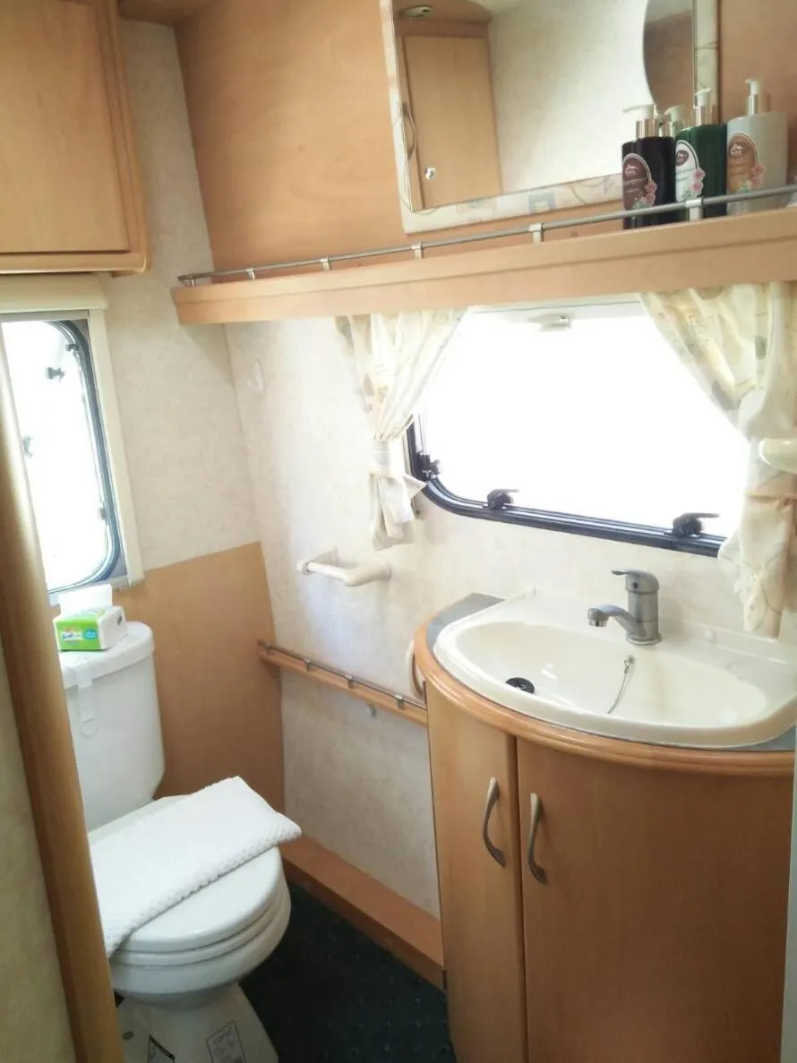 Toilet in Doithinnan Resort