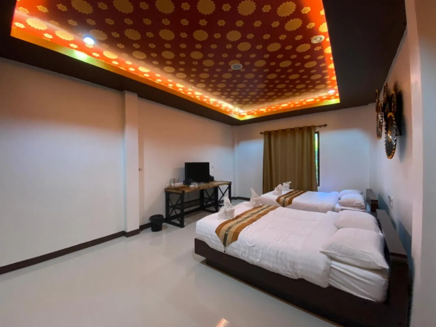 Photo of the whole room in Doithinnan Resort