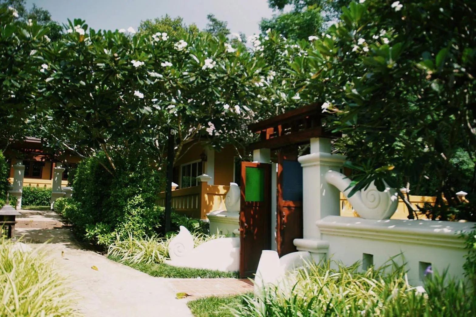 Property building in Doithinnan Resort