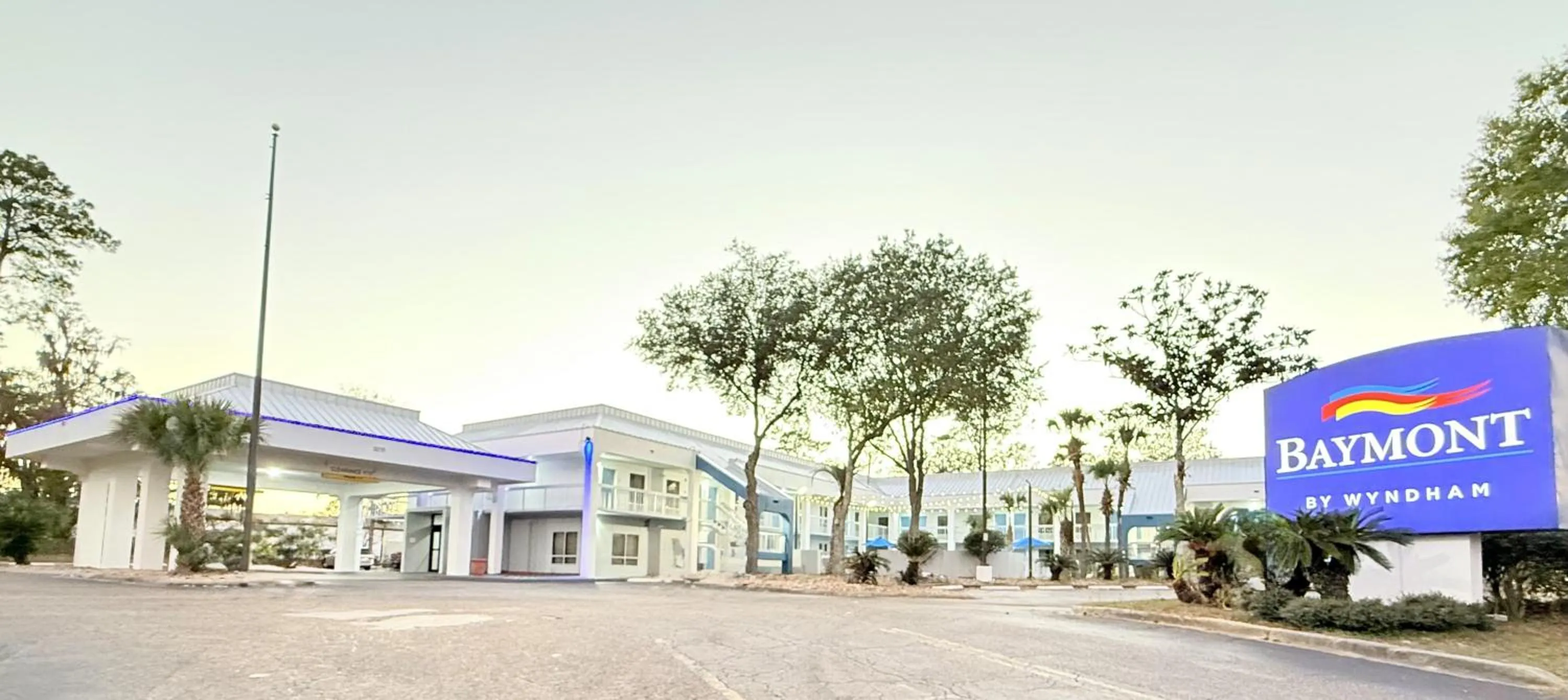 Property building in Baymont by Wyndham Tallahassee