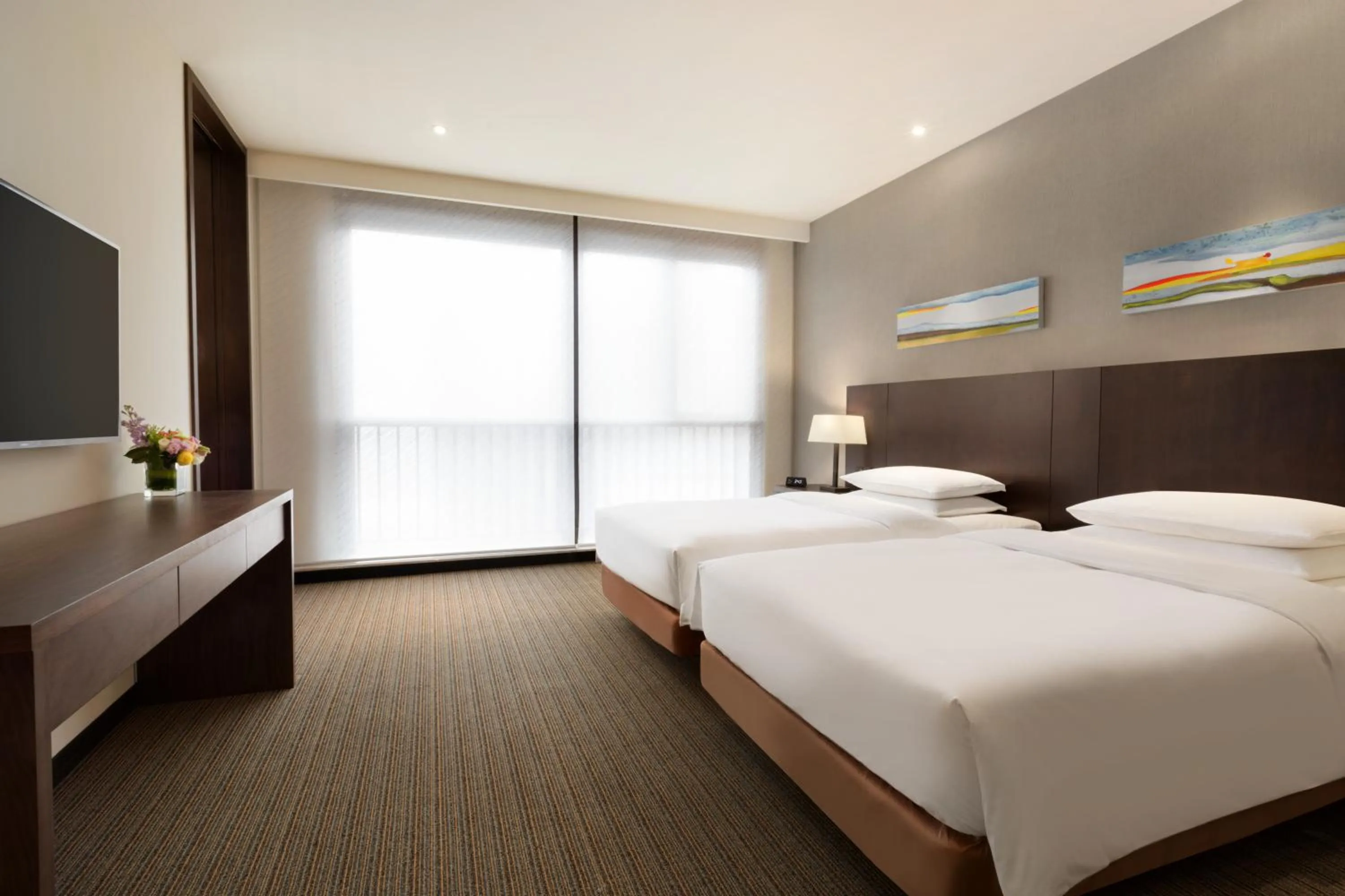 Bed in Hyatt Place Shanghai New Hongqiao