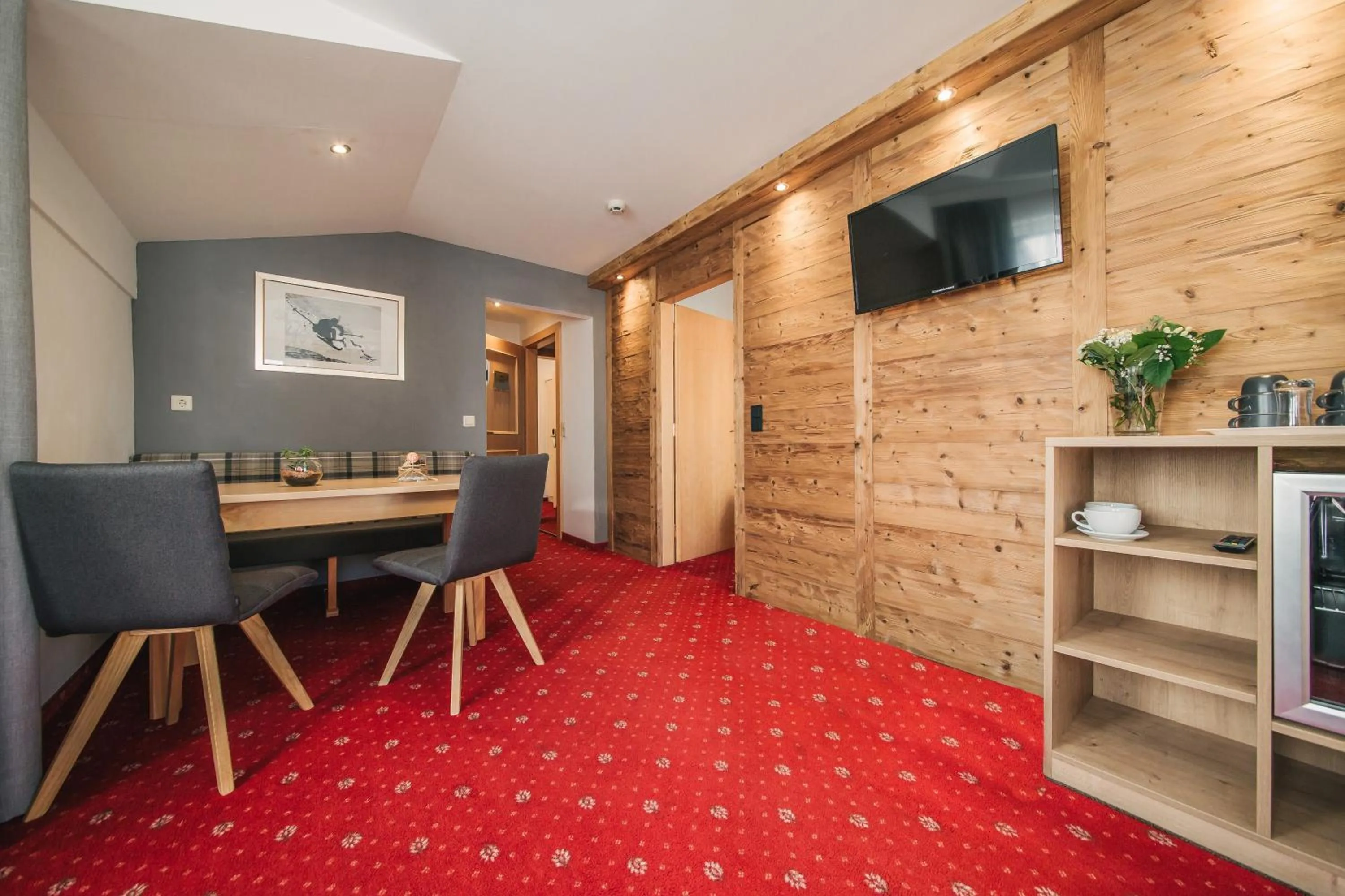 Seating area in Arlen Lodge Hotel-Garni