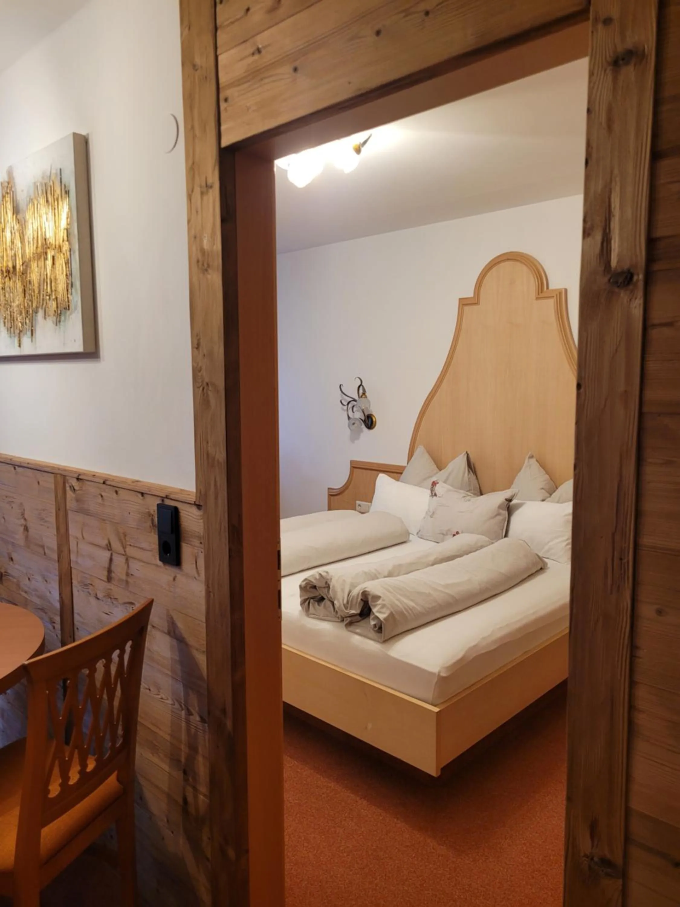 Bedroom, Bed in Arlen Lodge Hotel-Garni