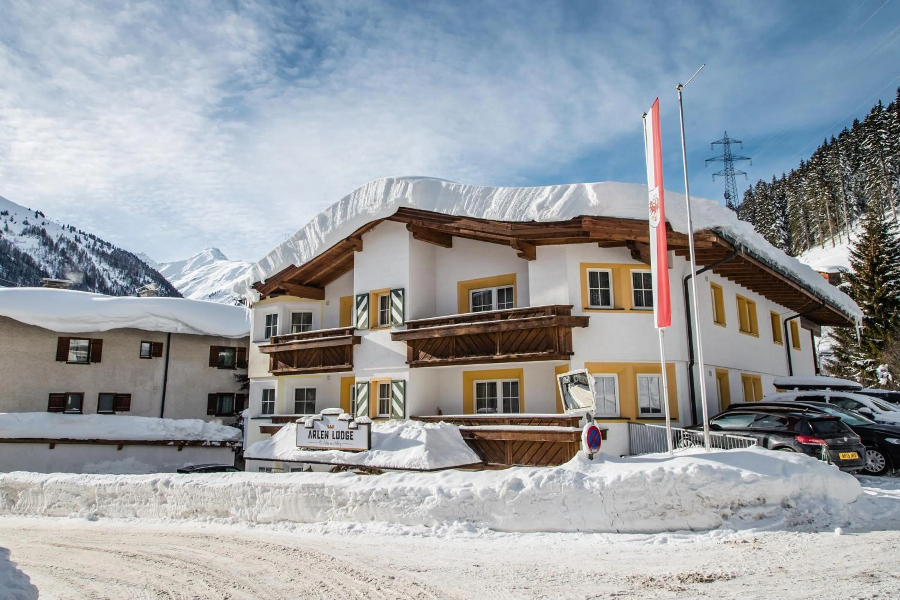 Property building in Arlen Lodge Hotel-Garni
