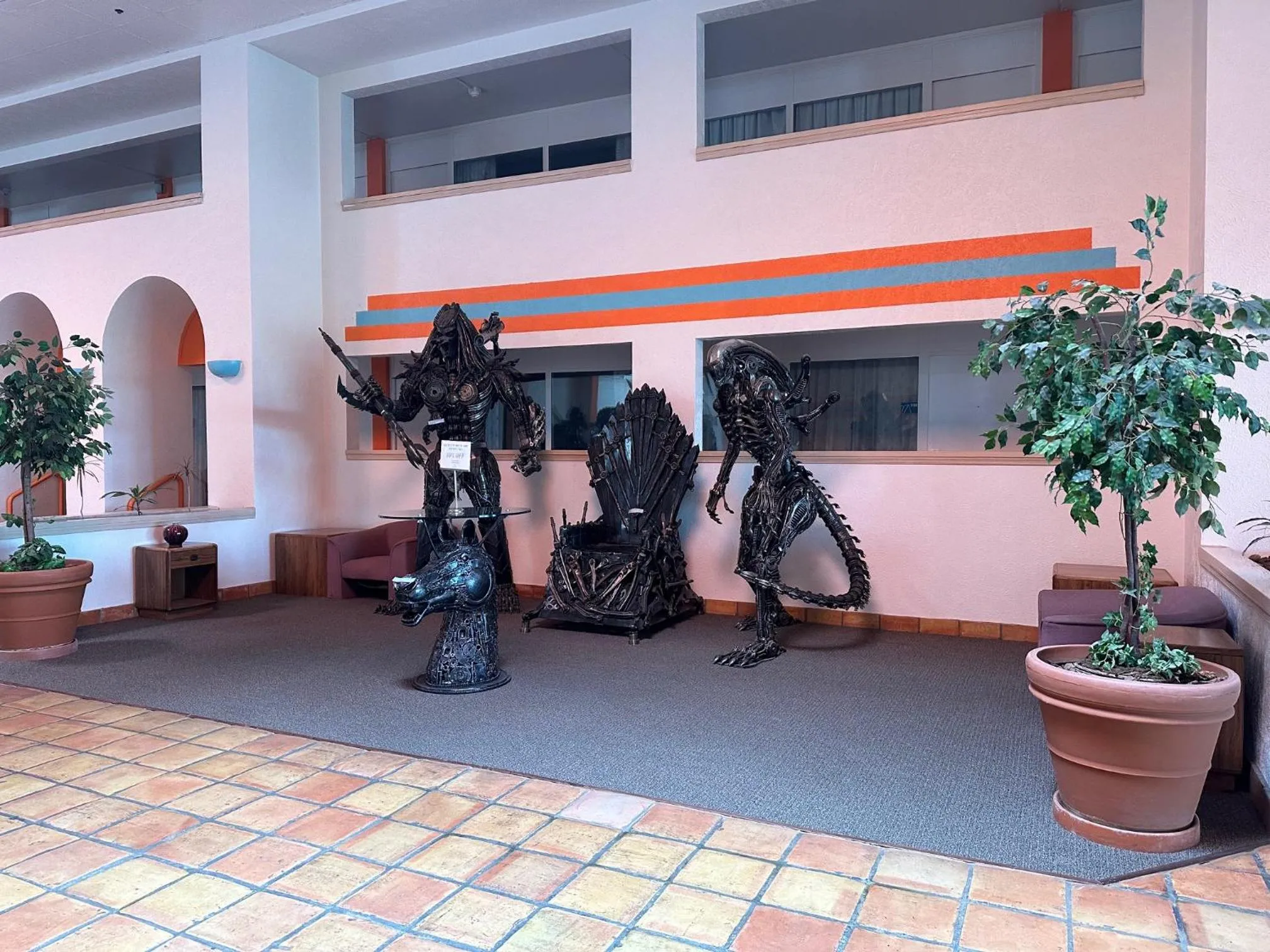 Property building in Howard Johnson by Wyndham Gallup