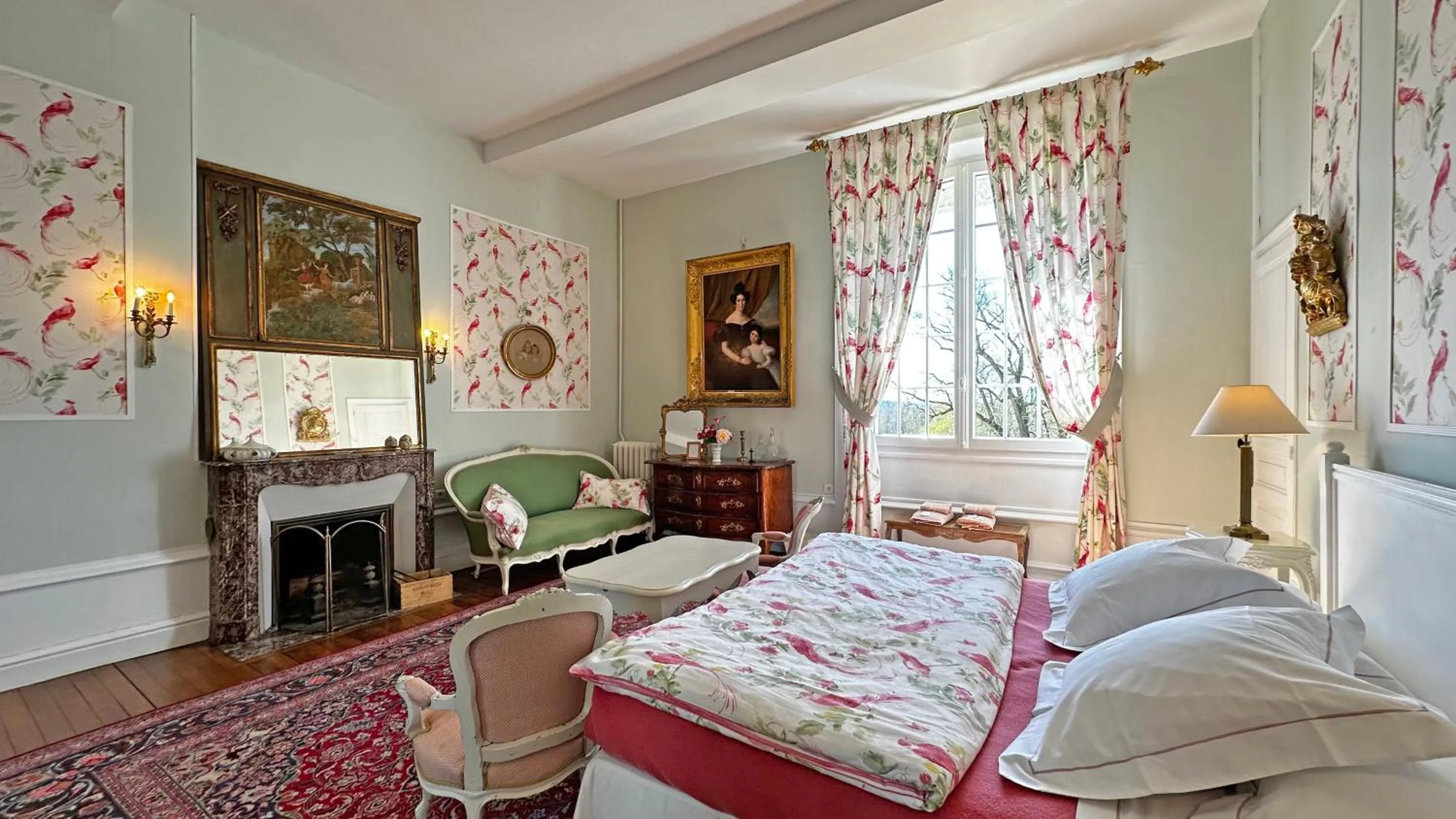 Bed in Château de la Chabroulie