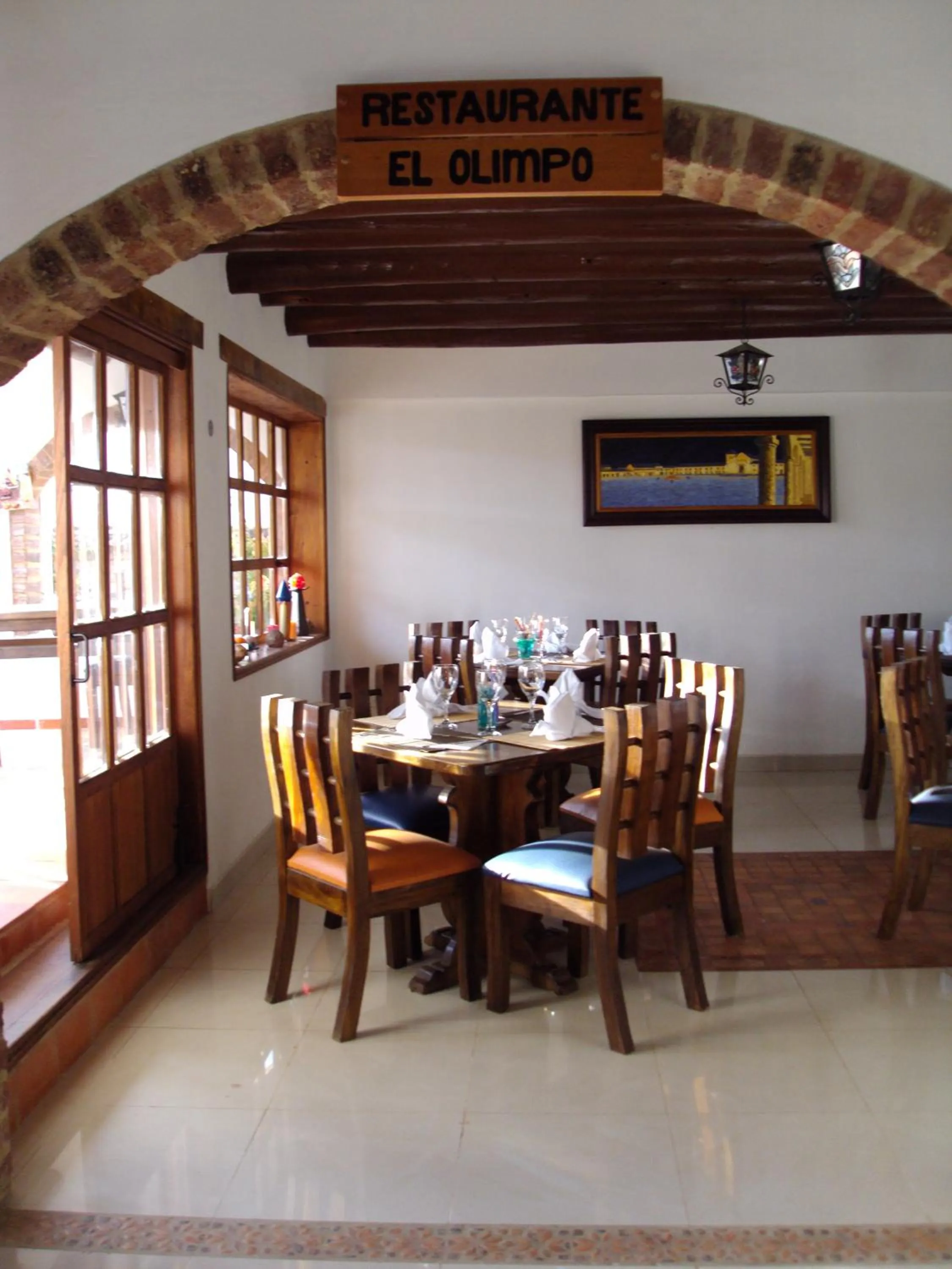 Restaurant/places to eat in Hotel Boutique Villa Roma