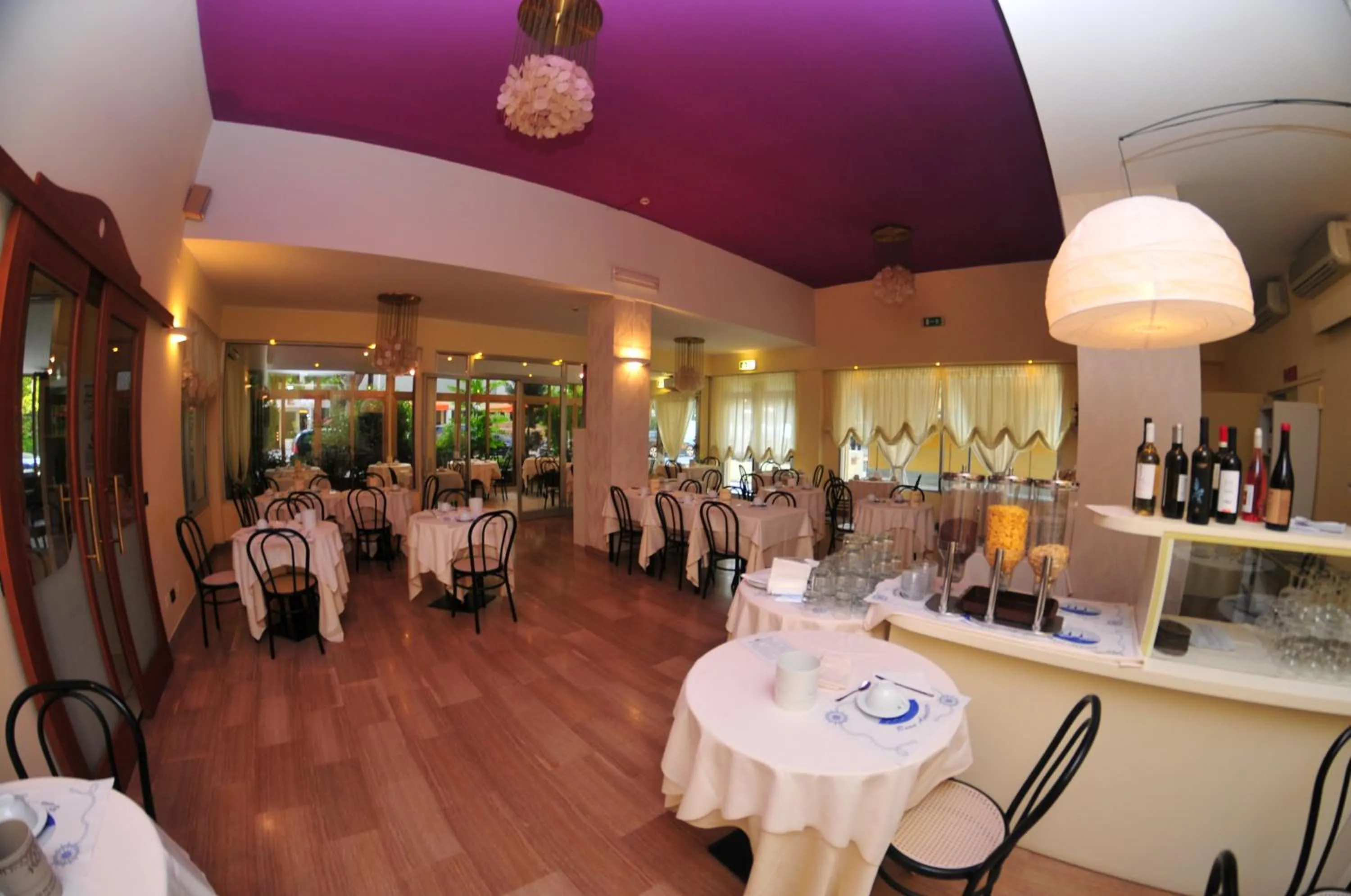 Food and drinks in Hotel Antonella