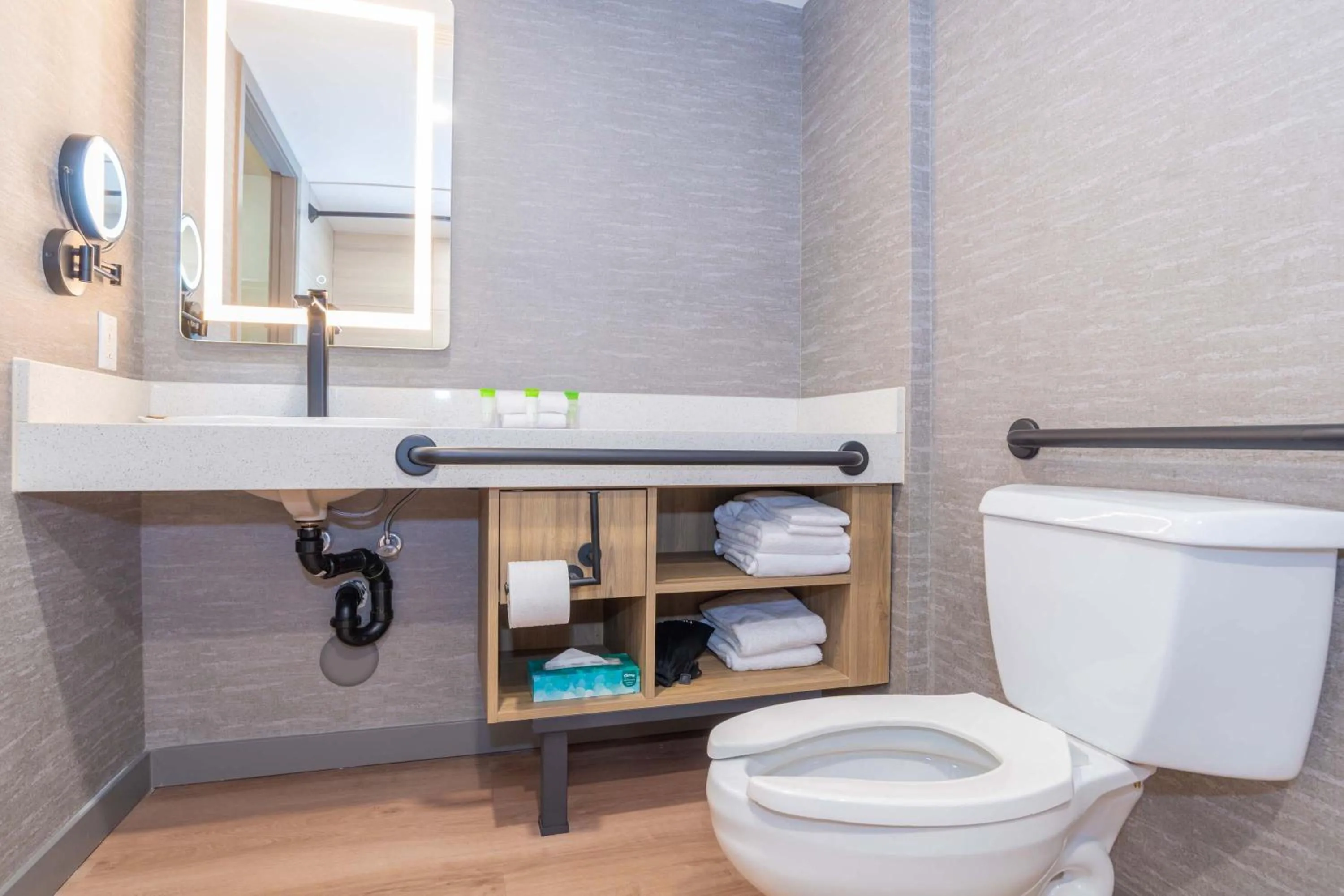 Bathroom in Sandman Suites Surrey - Guildford