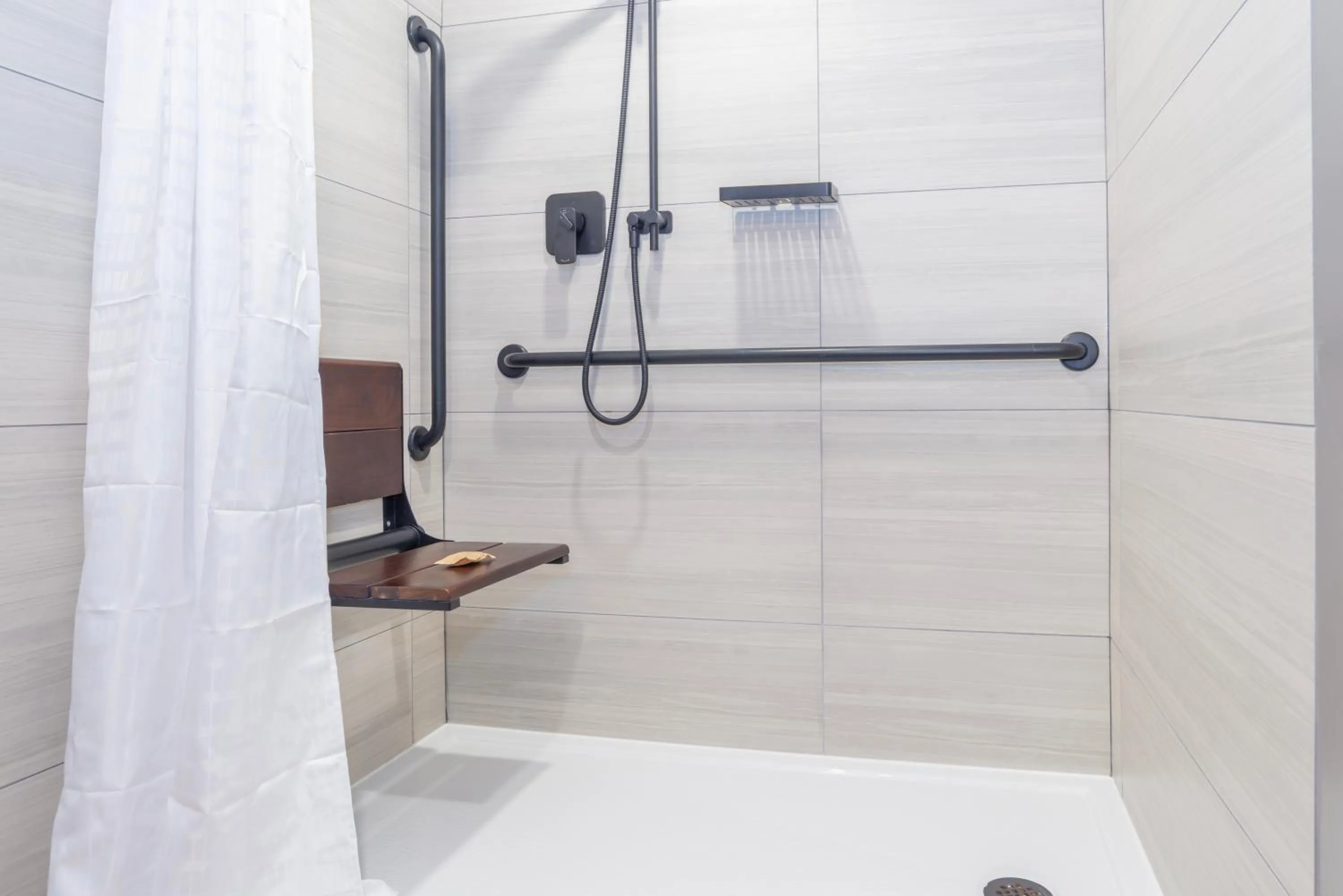 Bathroom in Sandman Suites Surrey - Guildford