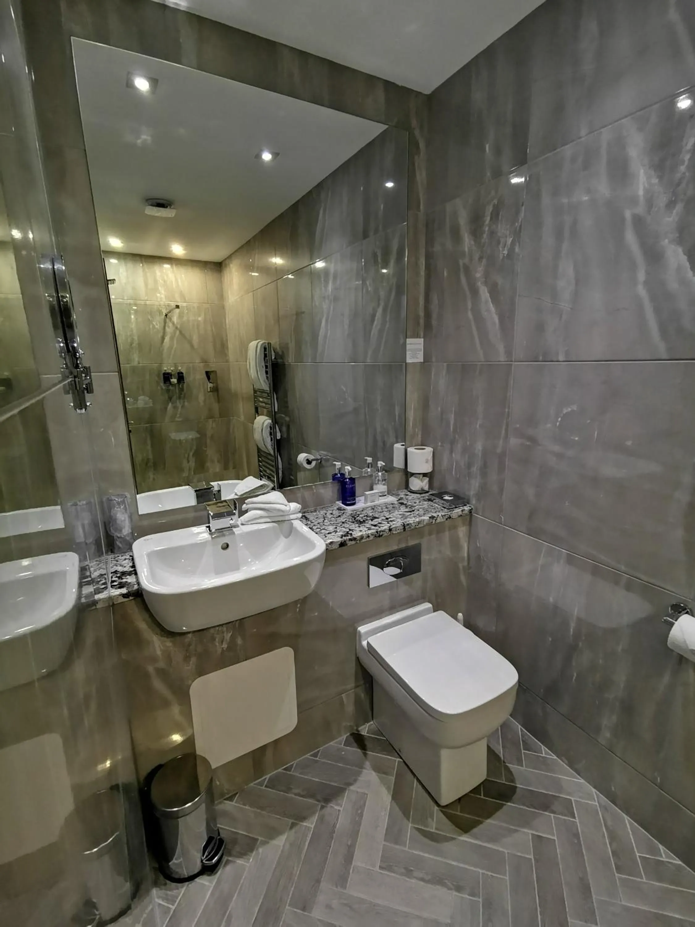 Bathroom in Seamill House Hotel