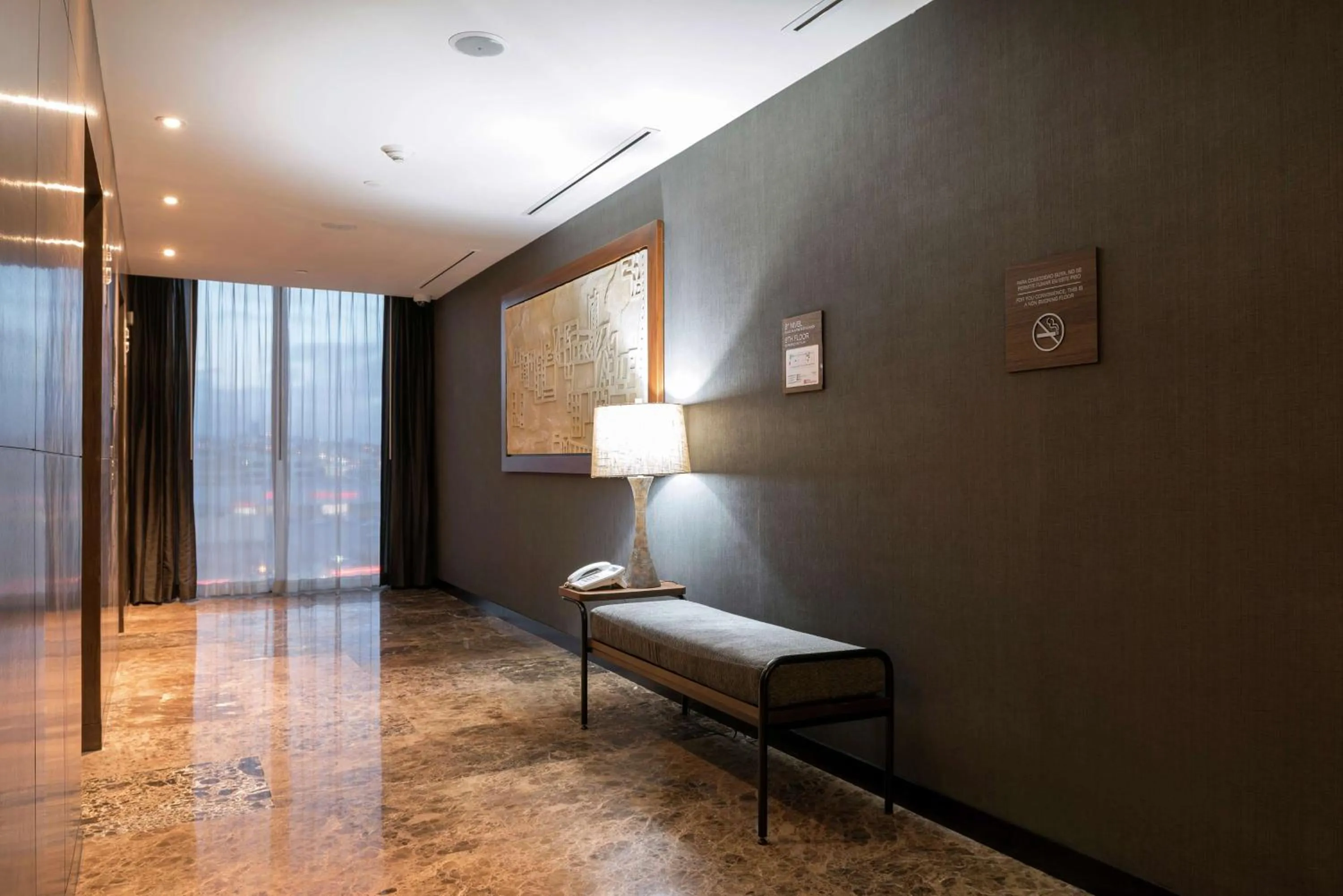 Property building, Bed in Hilton Garden Inn Chihuahua