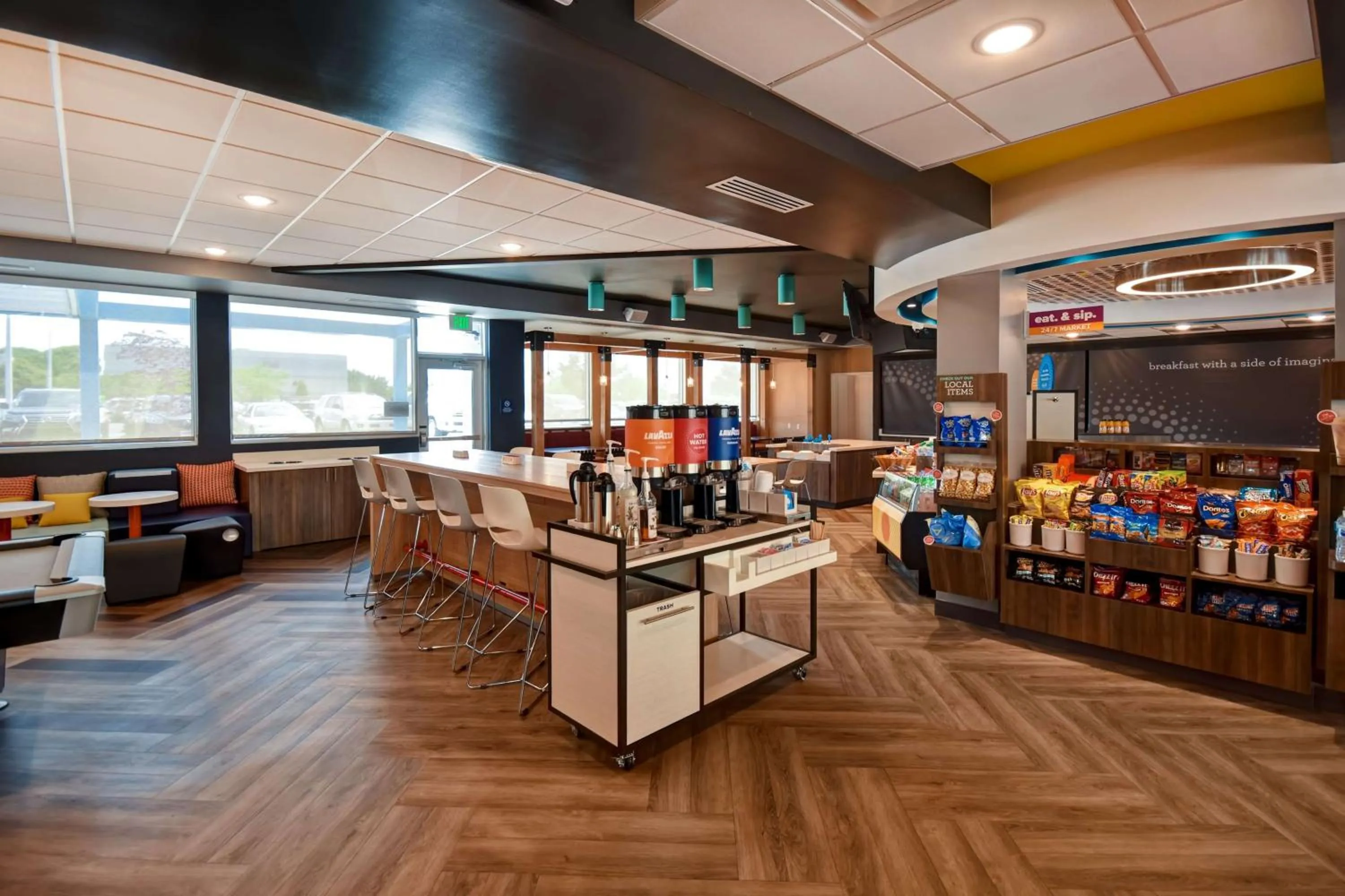 Restaurant/places to eat in Tru By Hilton Salt Lake City Airport