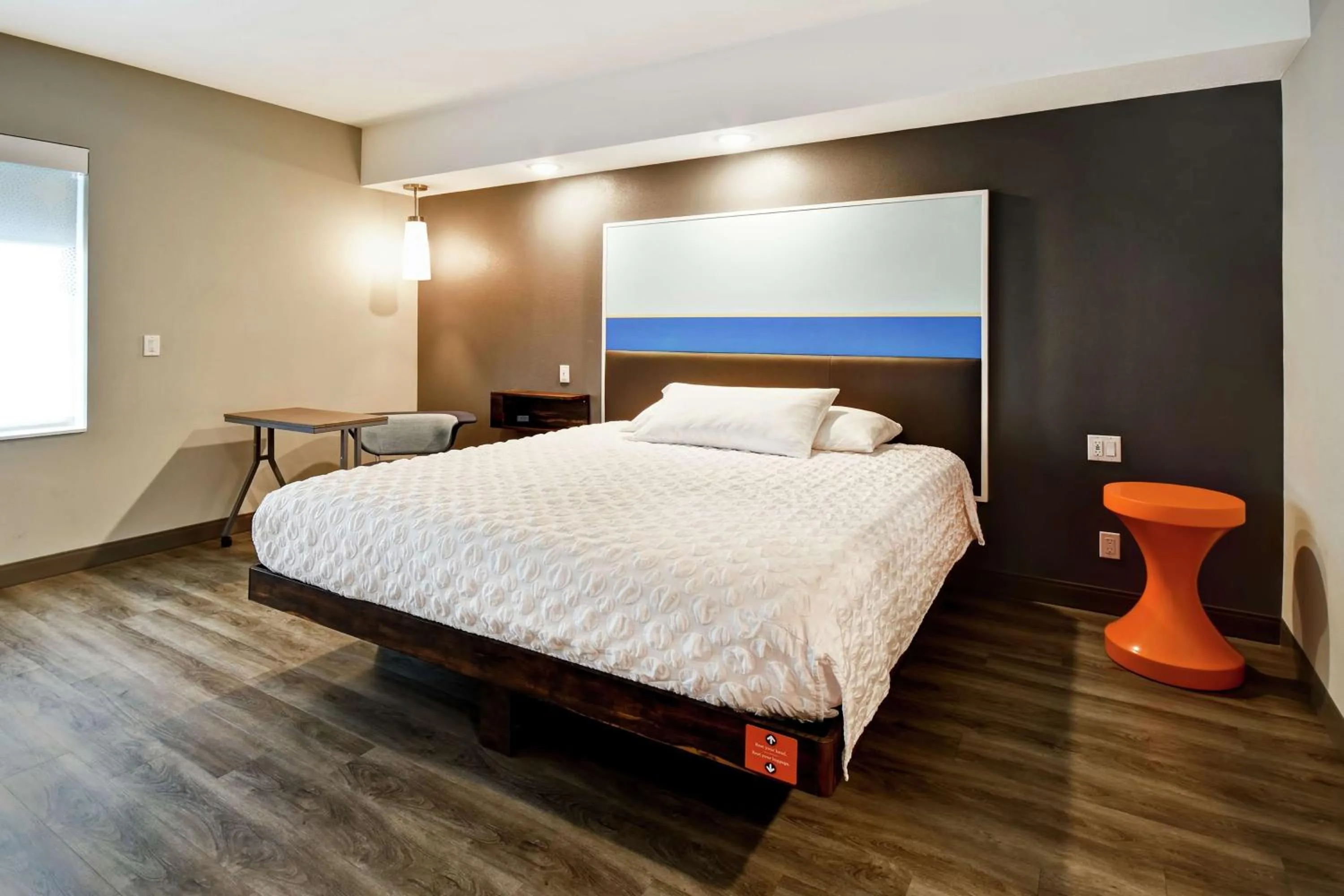 Bed in Tru By Hilton Salt Lake City Airport