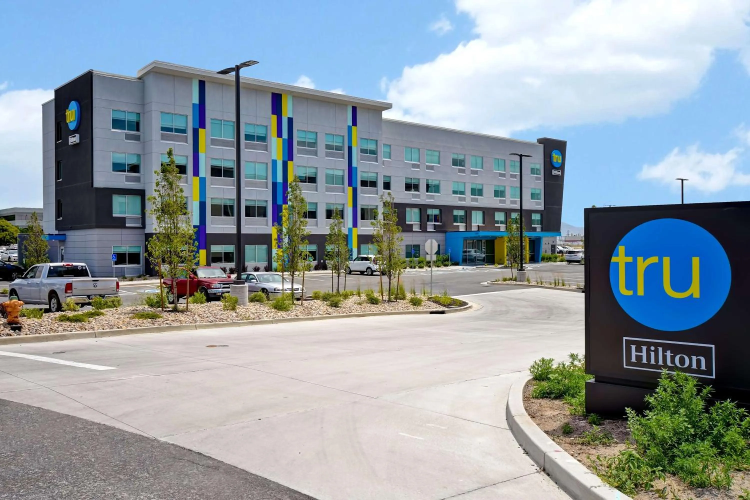 Property building in Tru By Hilton Salt Lake City Airport