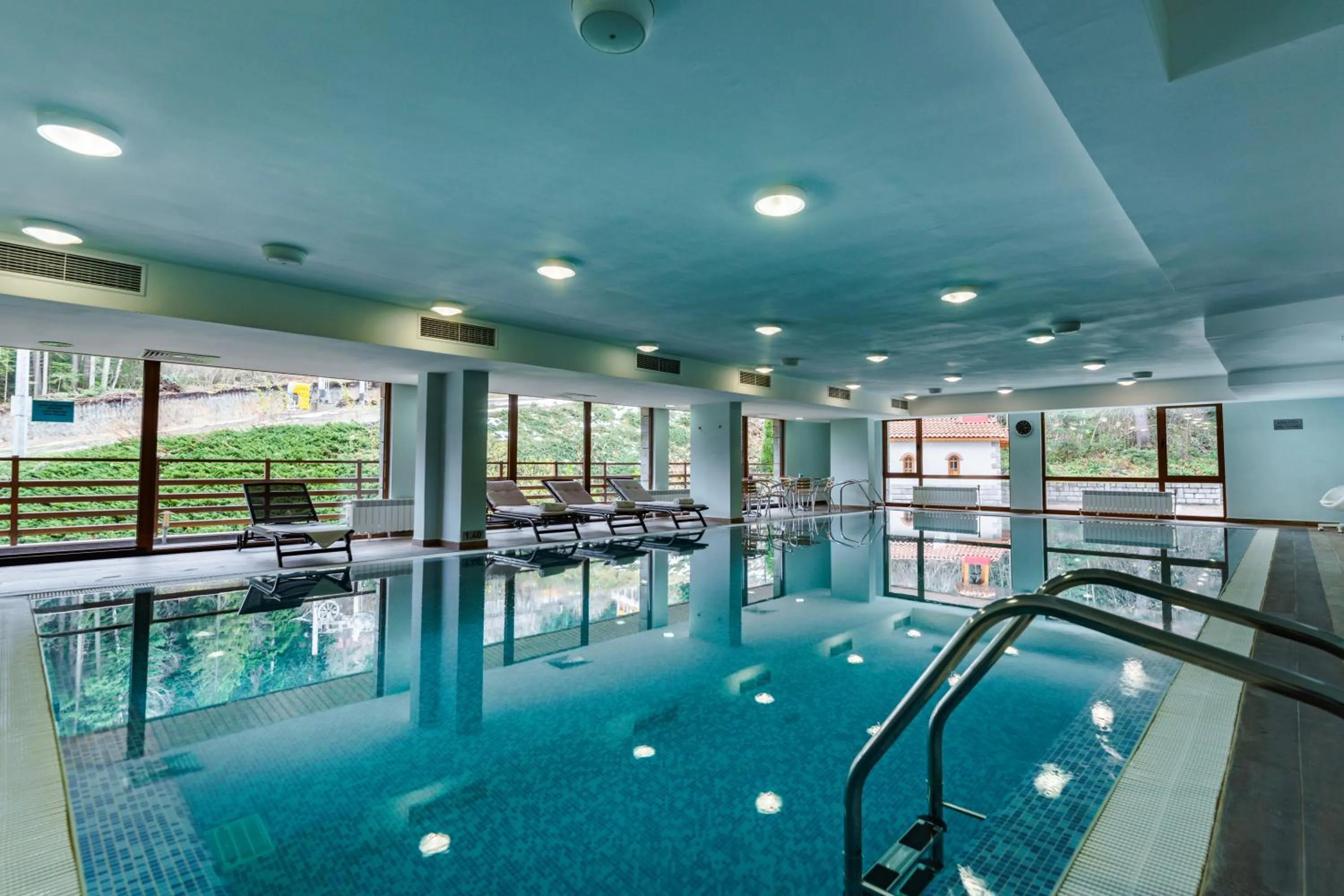 Swimming pool in Musala Hotel