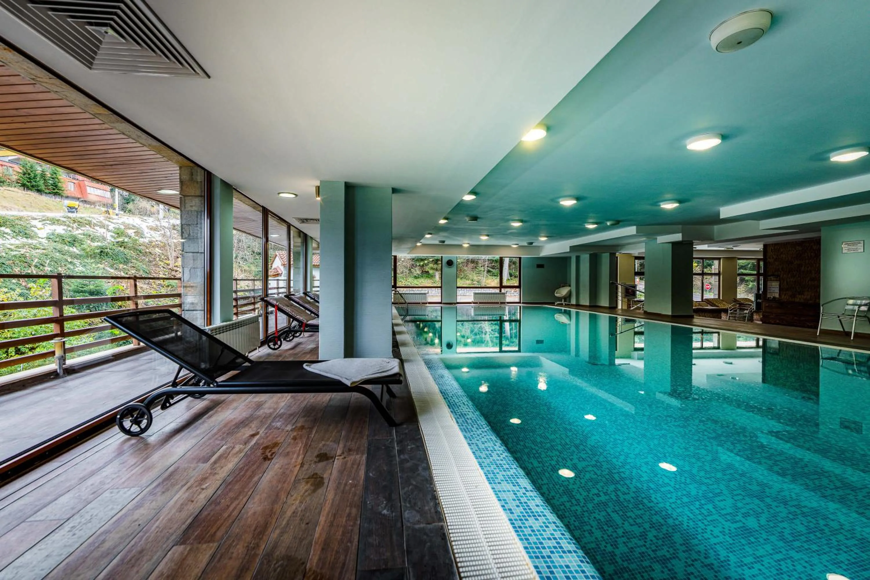 Swimming pool in Musala Hotel